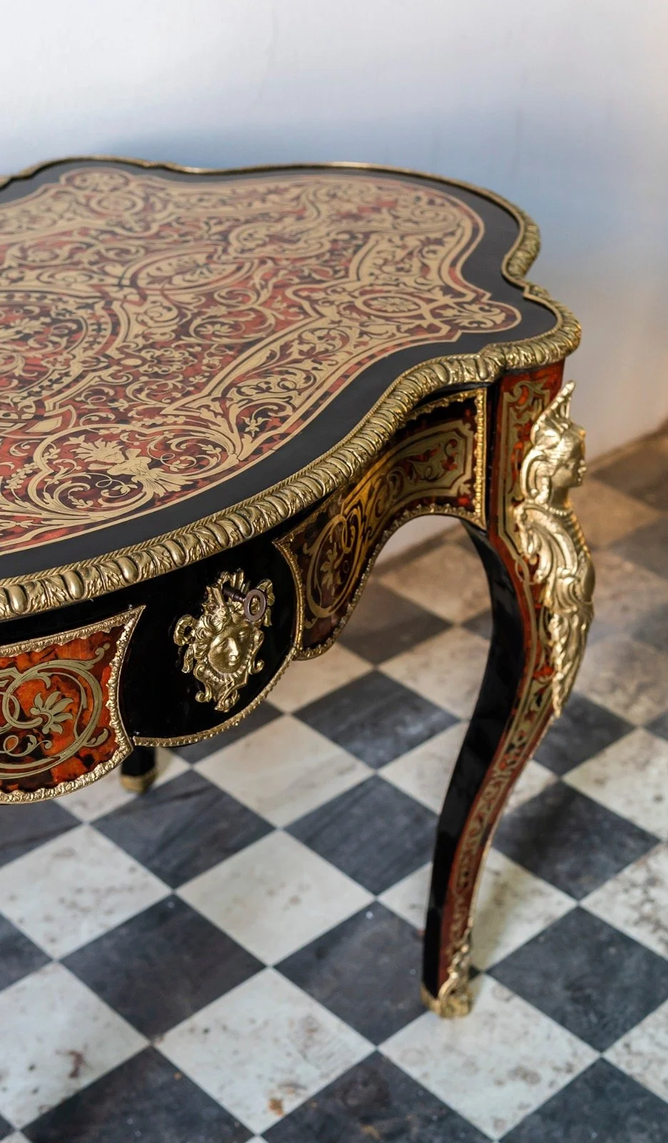 Boulle-Style Table: Antique Brass Inlay &amp; French-Inspired Craftsmanship