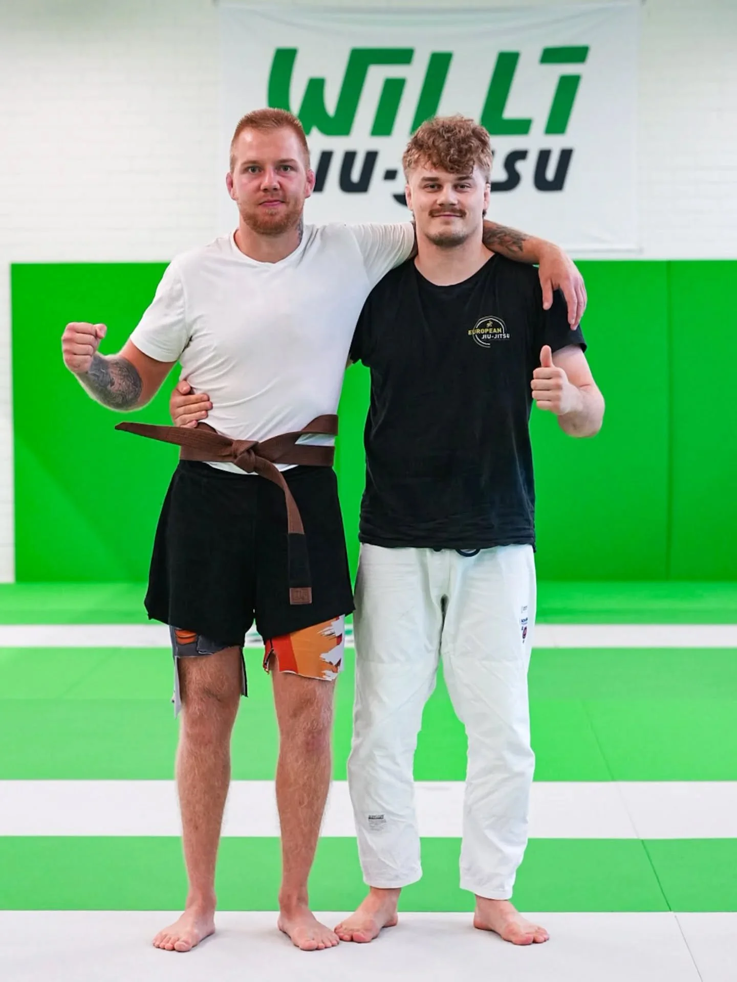 Riku ruskealle vy&ouml;lle 🟫🟫🟫⬛⬛🟫
(Vy&ouml; my&ouml;nnetty Tommi Pulkkasen mandaatilla) 

Riku on jo sinisell&auml; ja purppuralla vy&ouml;ll&auml; voittanut useampia Finnish open ja Suomenmestaruuksia. Nyt Riku p&auml;&auml;see kokeilemaan jos t