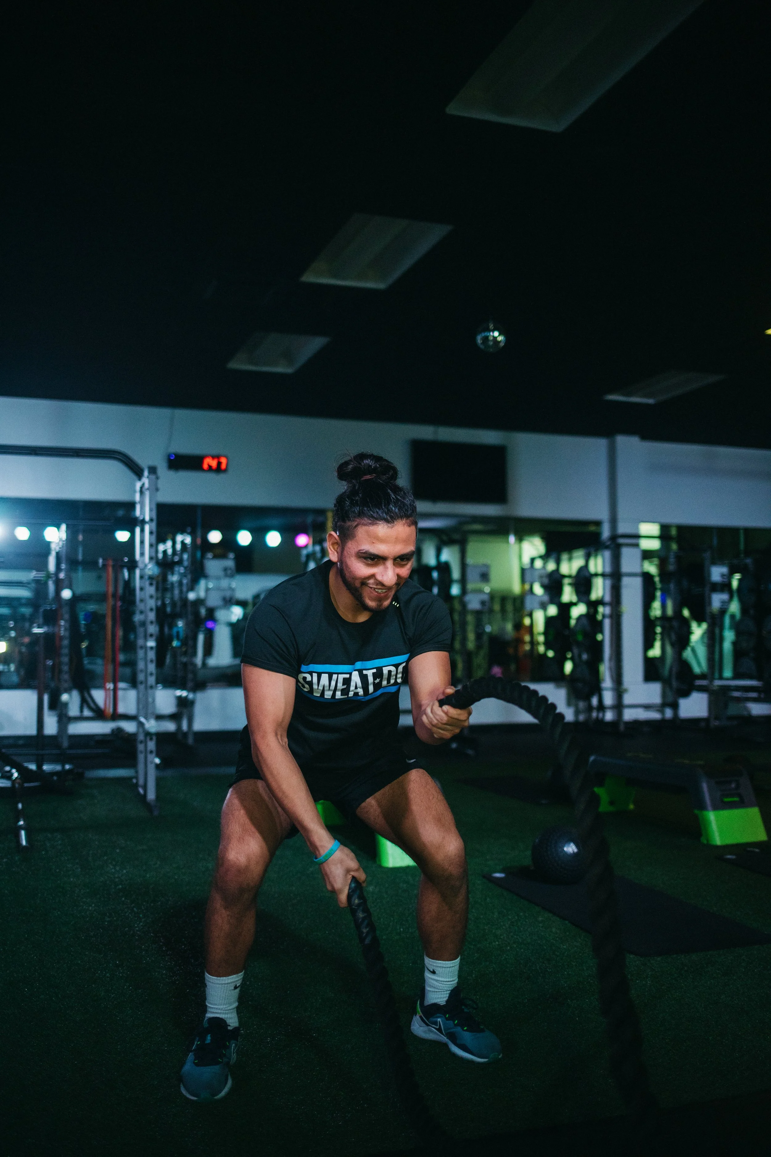 2V8A9450-edit copy.jpg