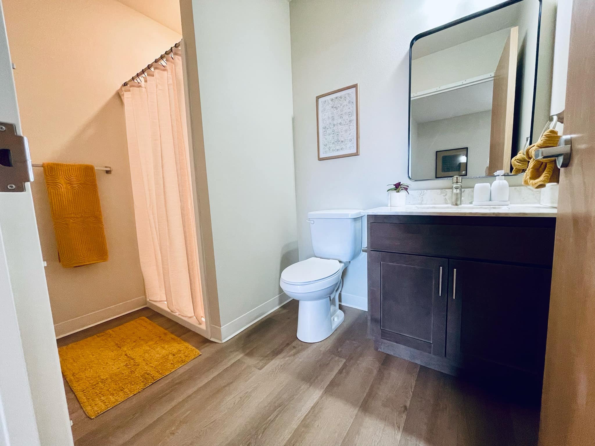 1bath.jpg
