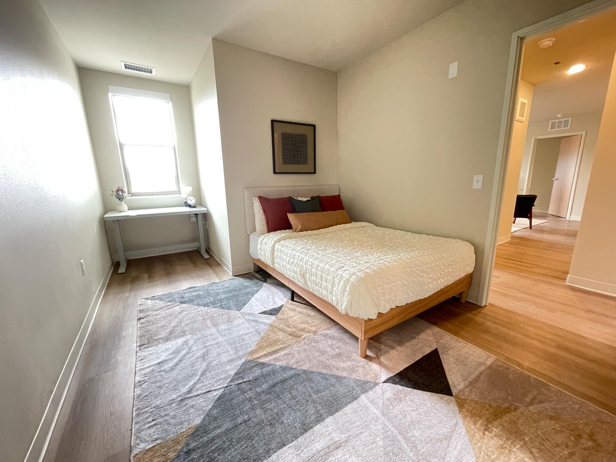 1bed.jpg
