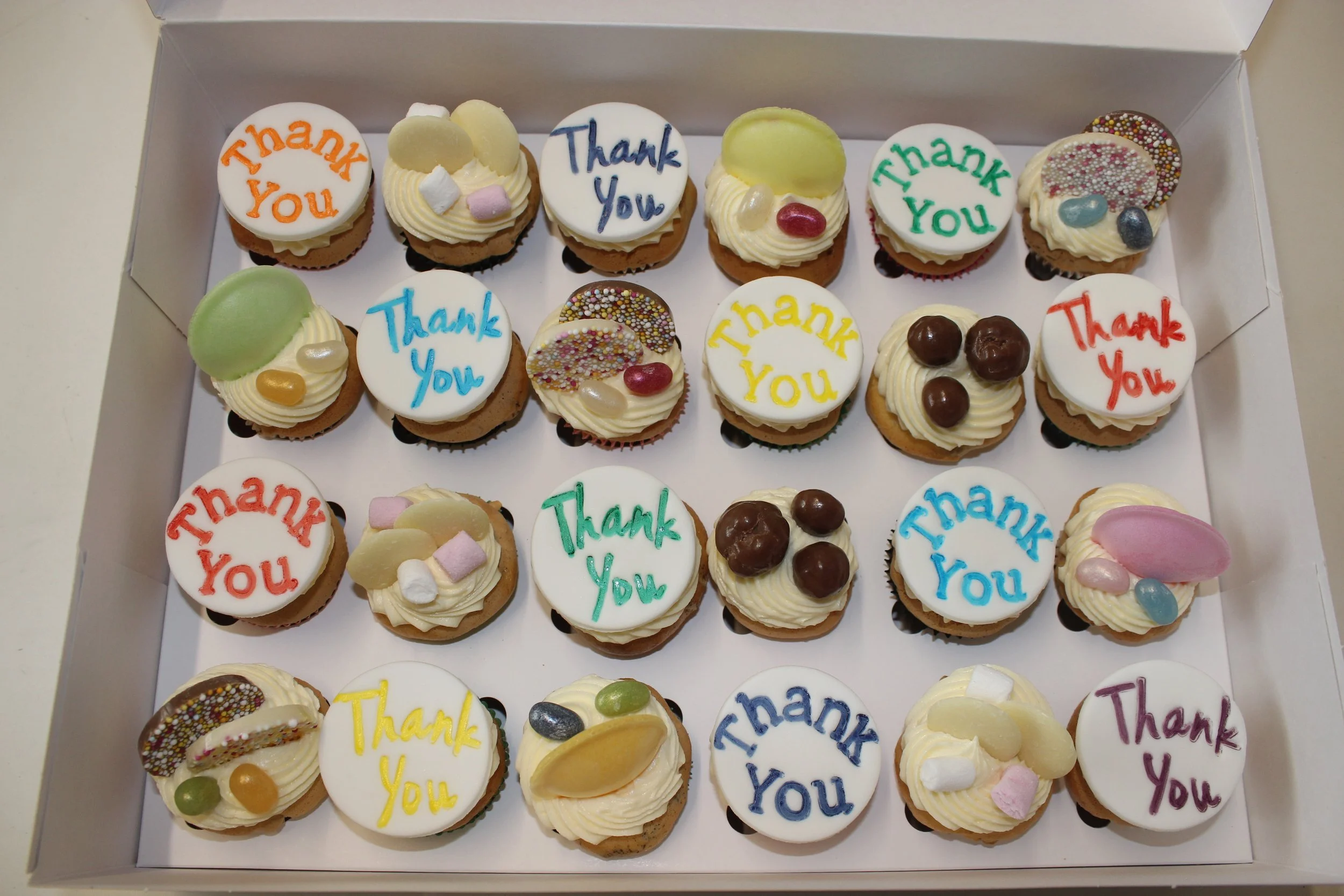 24 Mini Cupcake Box