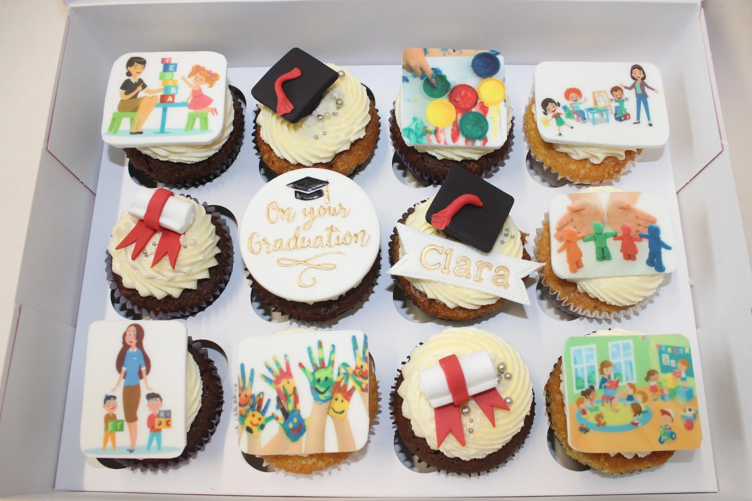 12 Cupcake Graduation Box