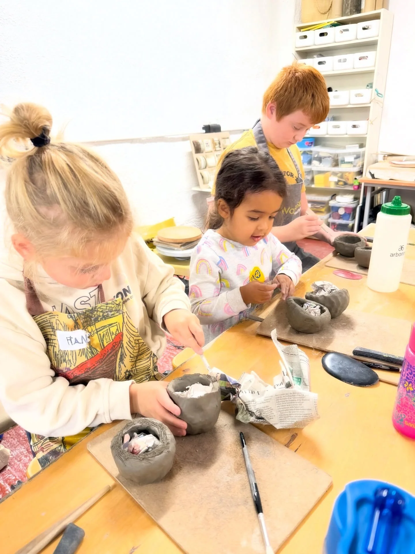 ✨ A few spaces left! ✨
Our January Home Ed Pottery Course at Brookside Art Shed is open for bookings. A relaxed, creative 5-week experience where home-educated children can explore hand-building techniques, decoration and more in a supportive, nature