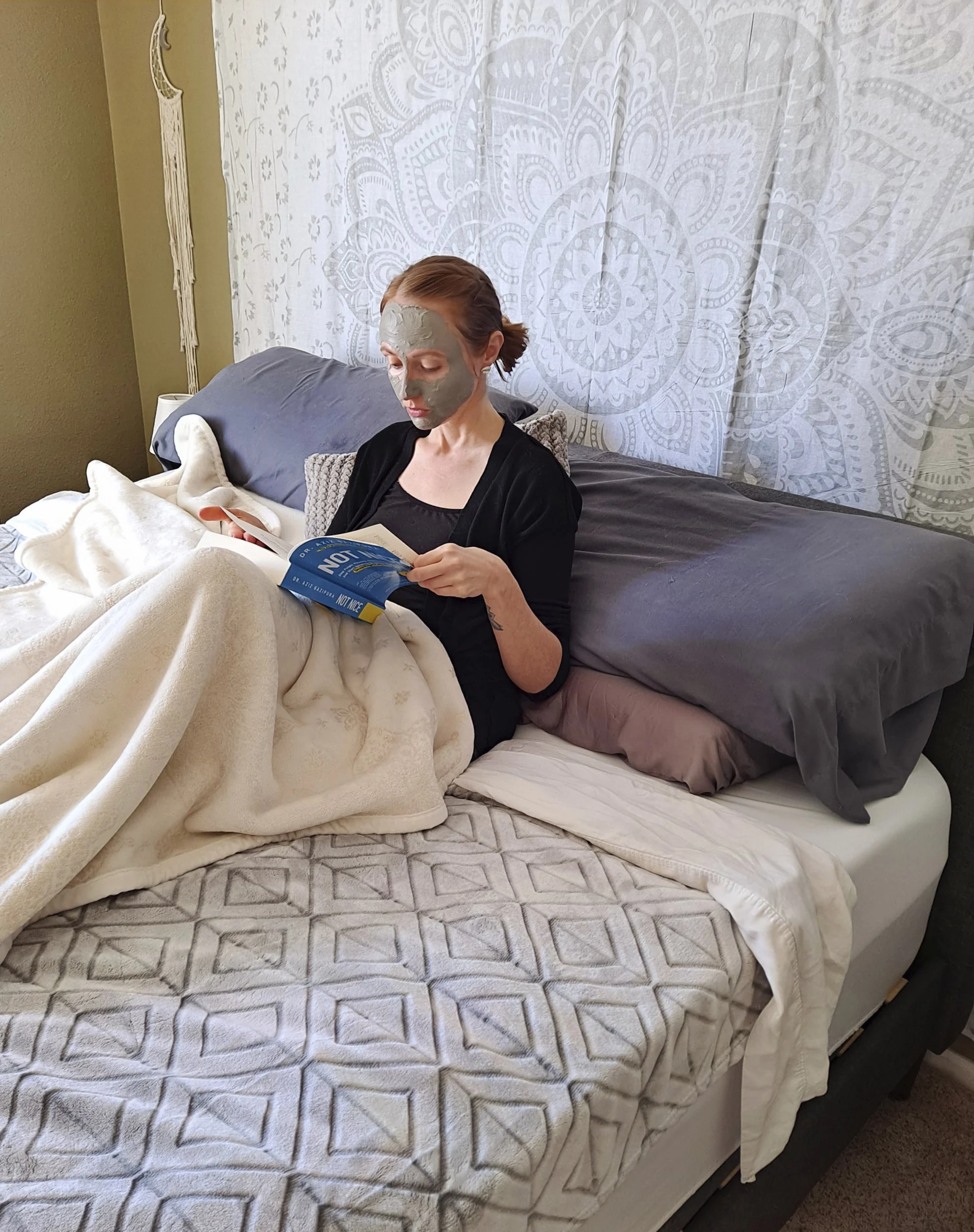 Caleb Luing, "Balancing Act," 2022.
Weekends for my mom are pure bliss. After a long and stressful week with overtime, she finally gets to relax and show some self-care. She starts off by sleeping in, then getting some coffee and walking the dog. In