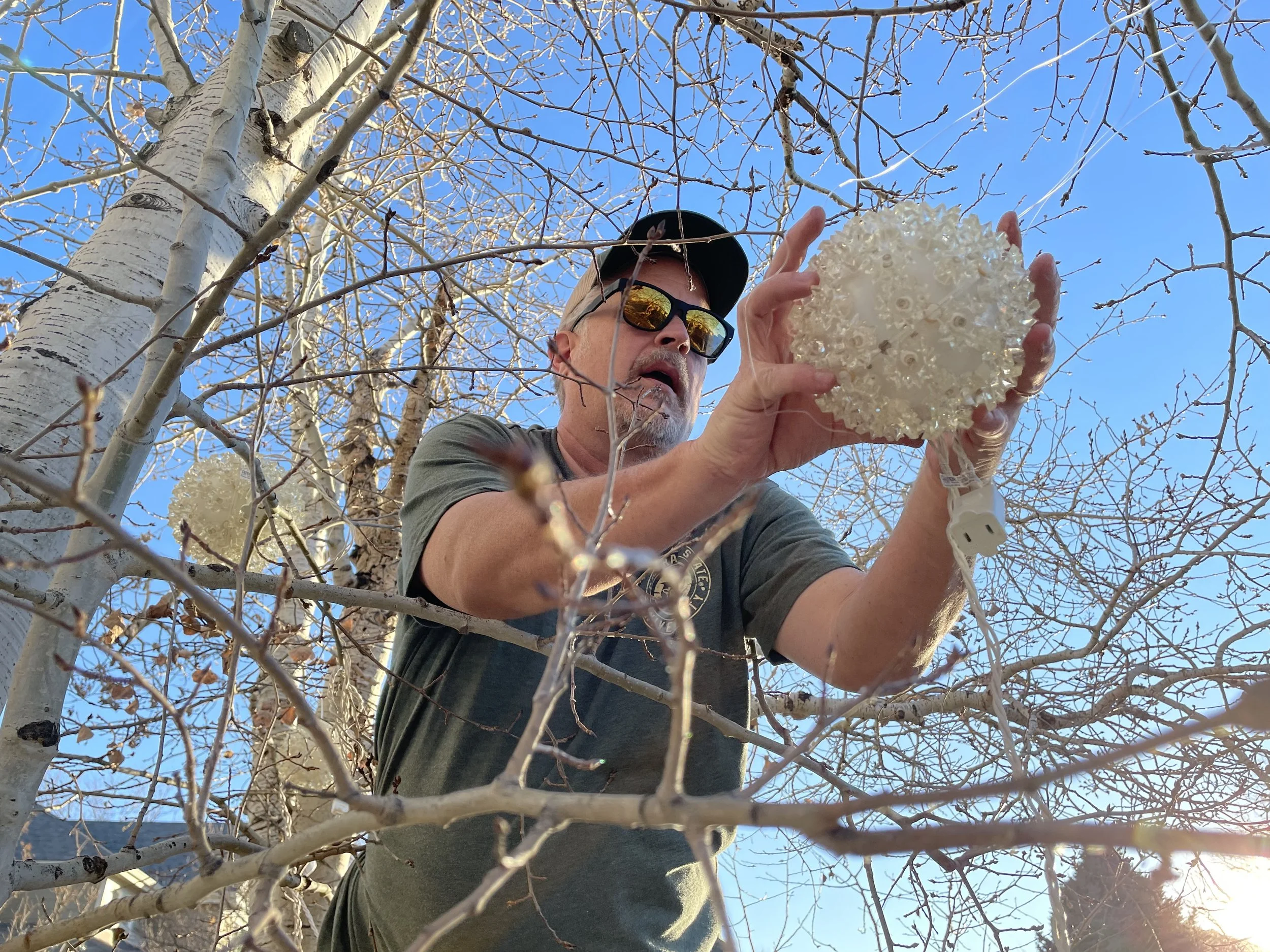 Charlotte Bunker, "Hanging Lights," 2022.