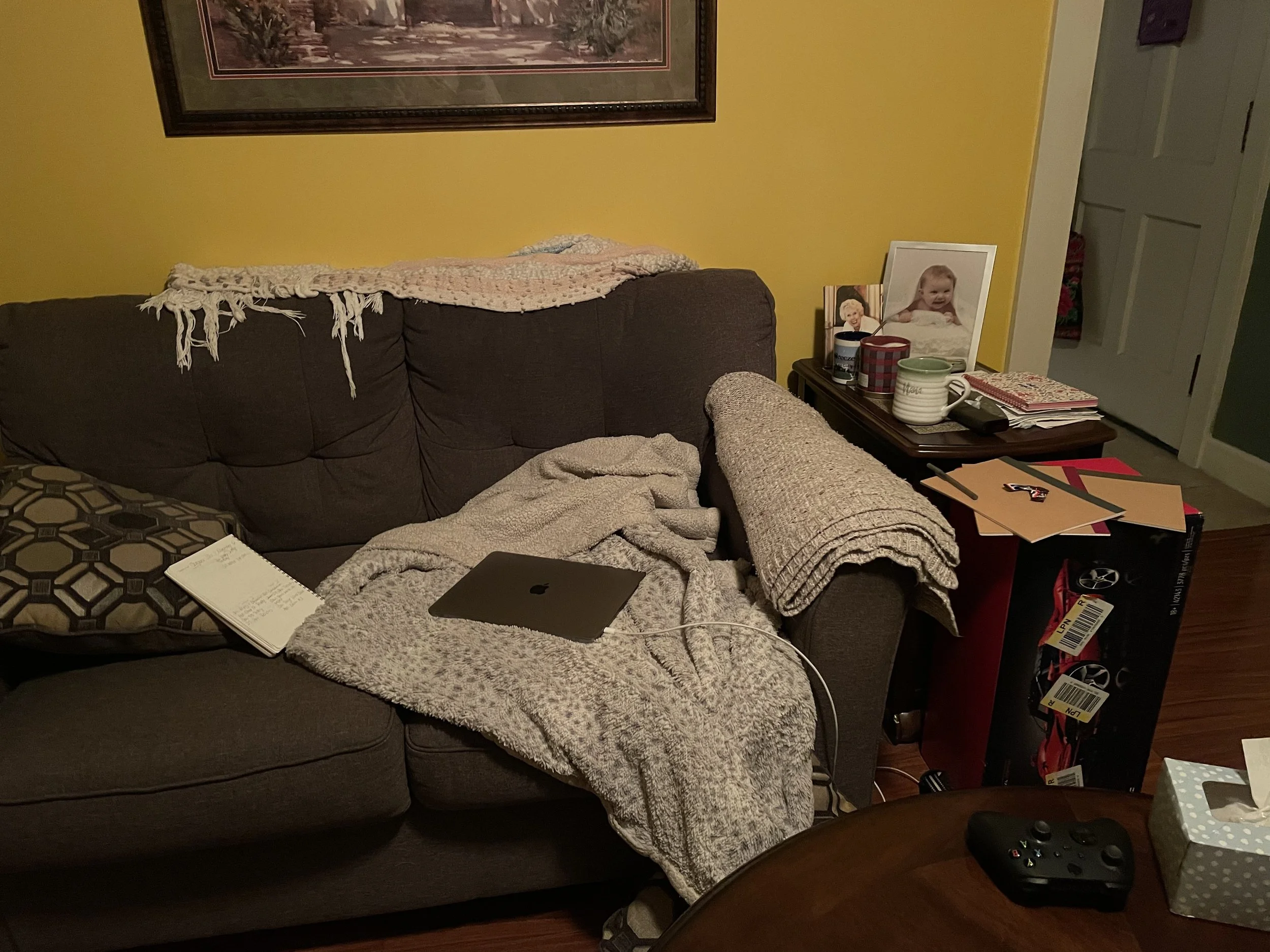 Alexianna Bennett, "Work At Home," 2022.