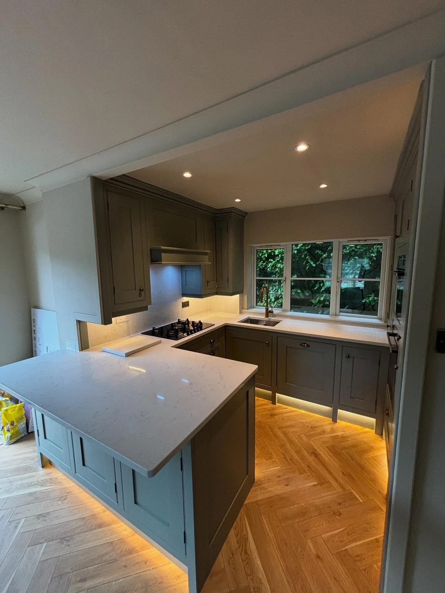 The brief from the client was to open up and improve a tight, dark apartment kitchen. This was the end result! Finished in @farrowandball pigeon. #bespokefurniture #handmadekitchen #madeinsheffield #handmadefurniture #bespokeinteriors #love #bespokej