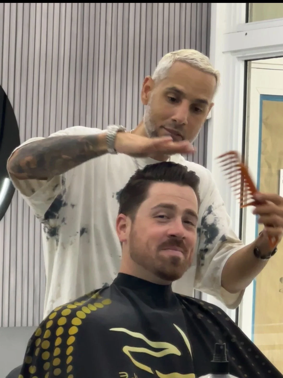 World Unisex Barbershop
