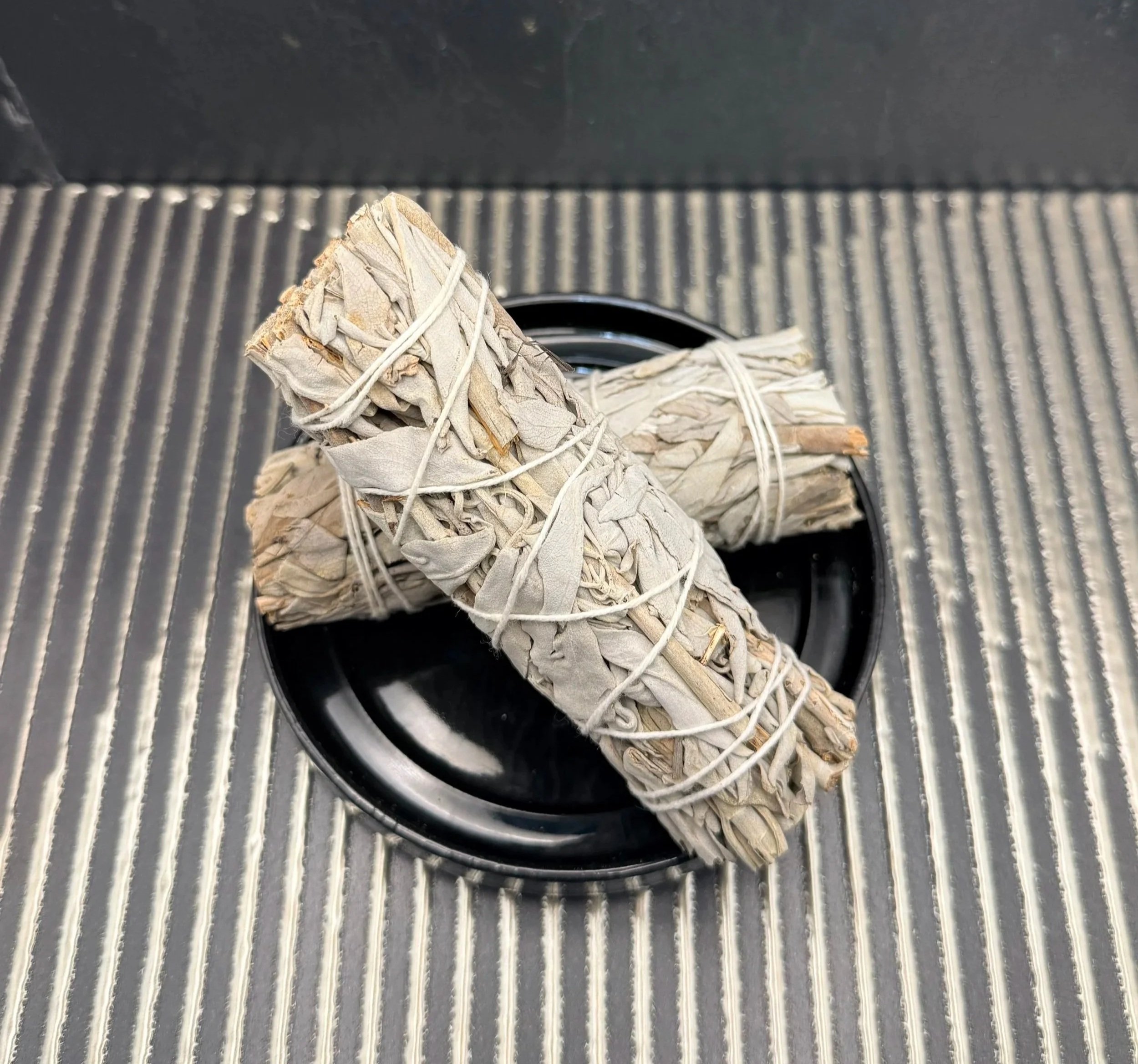 White sage smudge bundle for ritual energy clearing and spiritual cleansing — The Astral Allure Apothecary