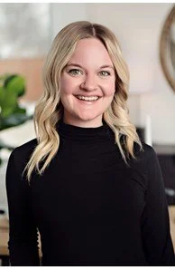 Headshot of Jillian Fowler, a local Realtor, and happy astrology client of Jessie Williamson