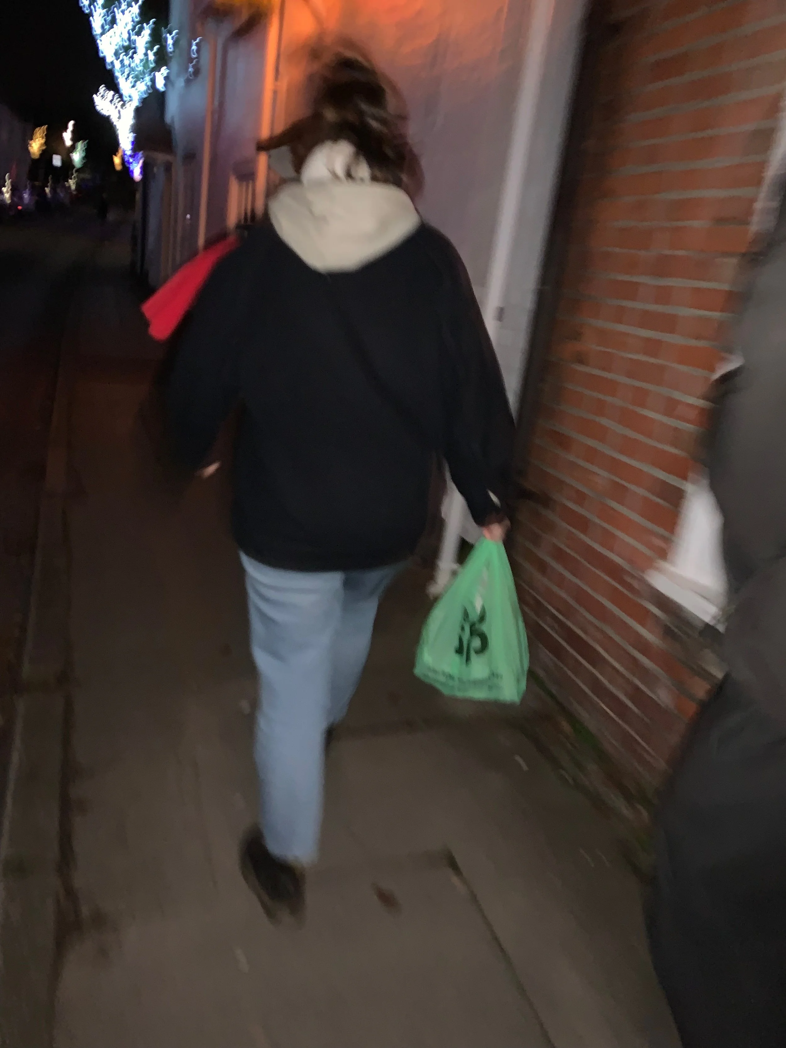 Take home the food that would otherwise have gone to waste !