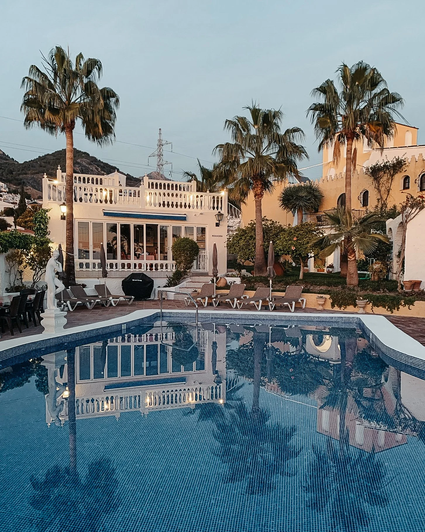 Villa with a swimming pool, views of the mountain and palm trees