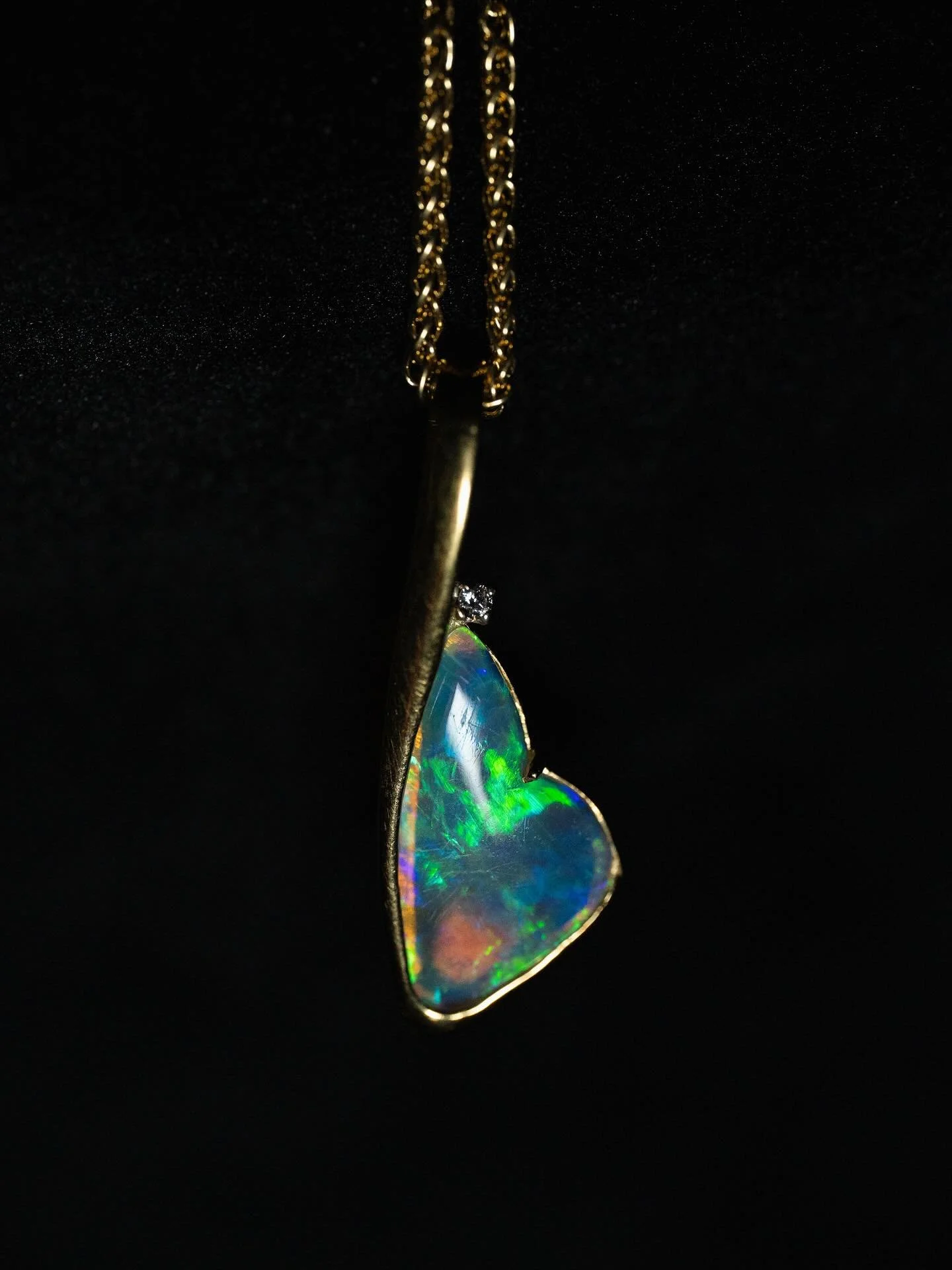 Unlike standardized diamonds, no two fine opals are exactly alike. 💎 

Each one is a unique geological event. This piece takes that a step further with a custom, heart-shaped cut designed to maximize the stone&rsquo;s natural play-of-color. This lev