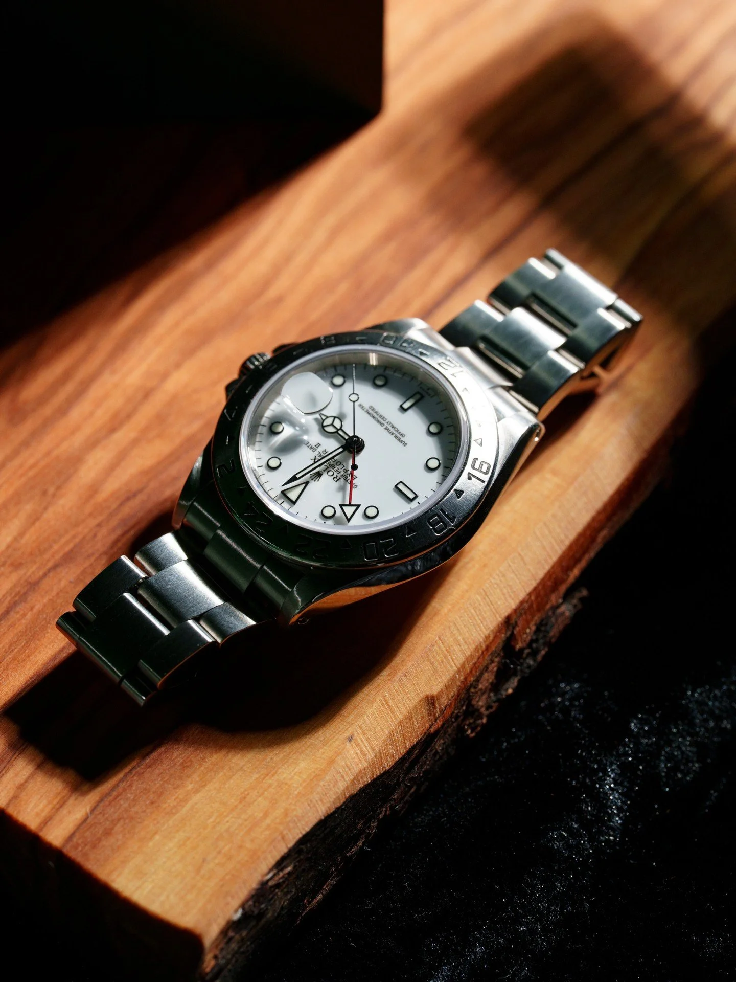 We specialize in a unique asset class: investment-grade timepieces. ⌚

Watches of this caliber are more than accessories; they are complex assets with a dynamic global market value.

Our expertise lies in providing precise, real-time evaluations for 