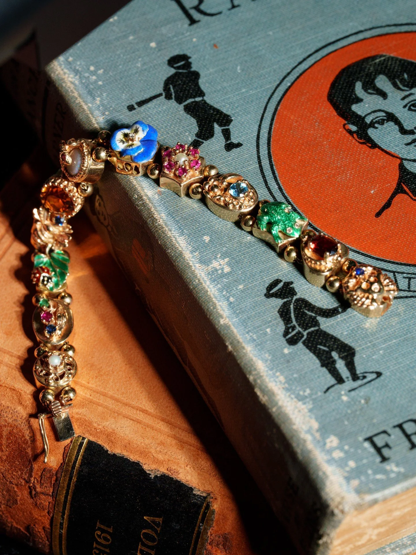 The surging interest in antique jewelry isn't just a trend; it's driving up the real-world value of these exquisite estate pieces. 📈

Pieces like this antique slide bracelet are the very definition of the &quot;Old Money Aesthetic&quot; that is in h