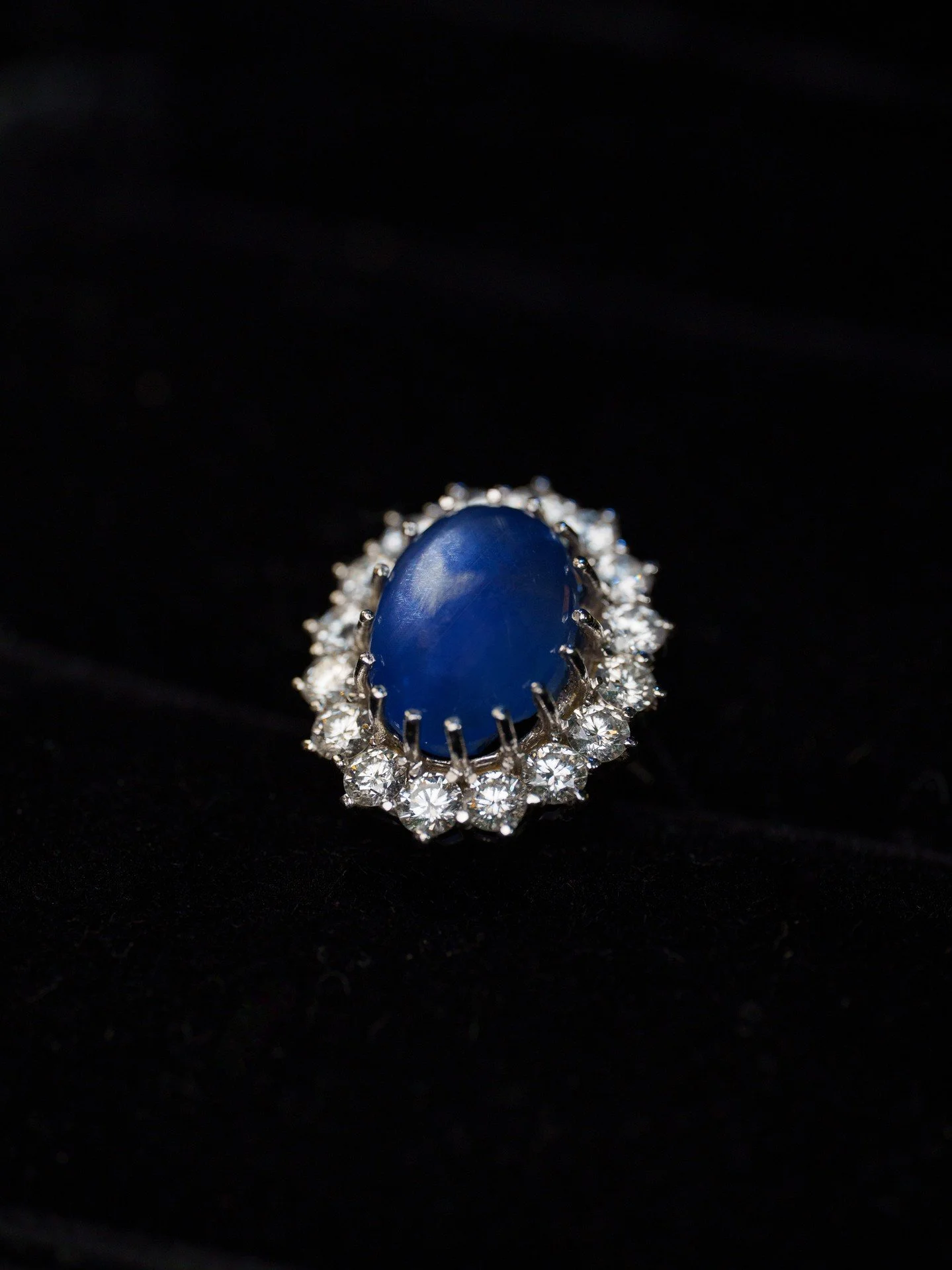 That deep sapphire blue center stone, surrounded by a brilliant diamond halo, is the definition of a power piece.

It&rsquo;s a look that communicates pure elegance and holds serious value. 💎

We are always looking for iconic, high-value pieces. DM 