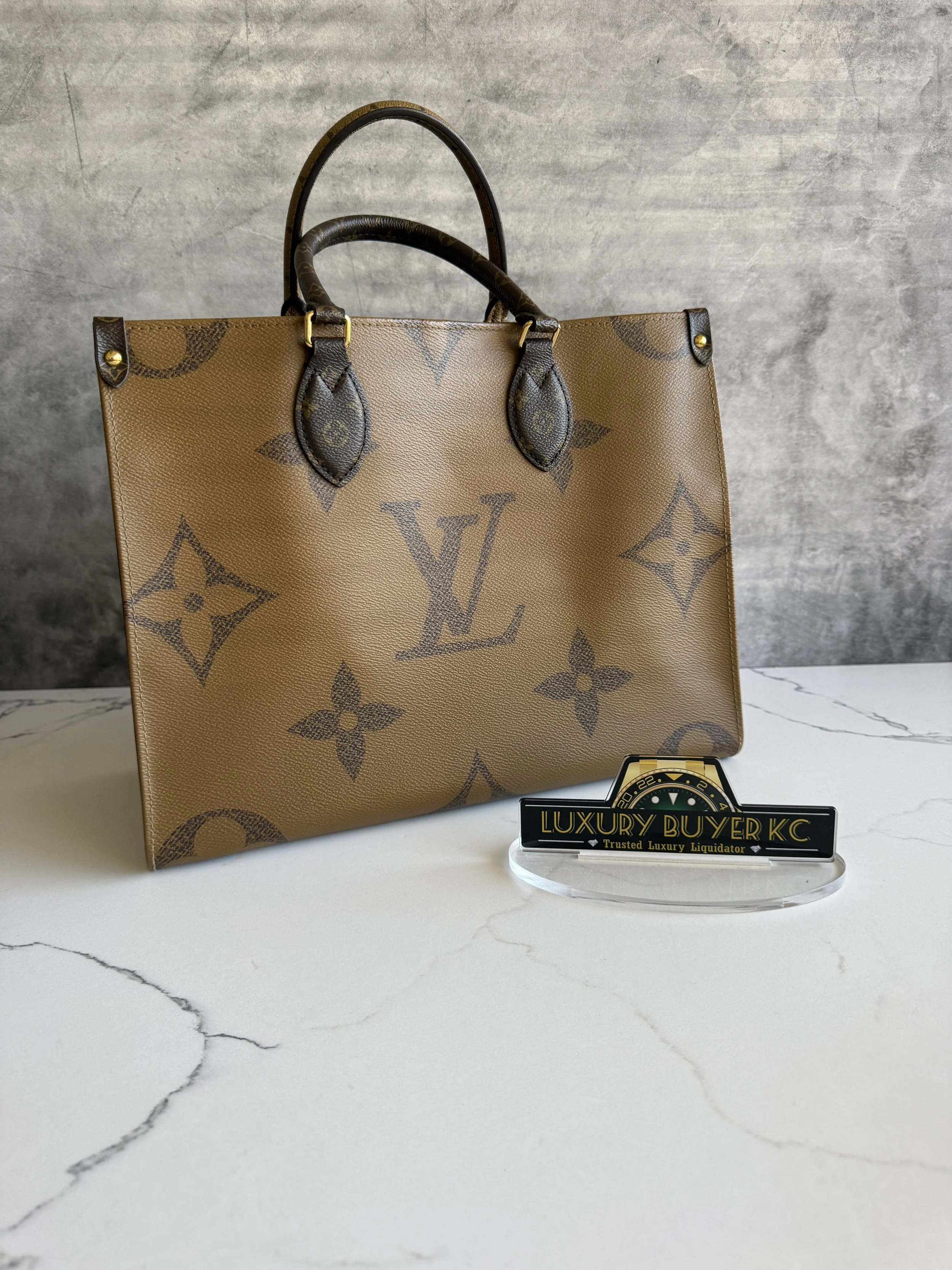Louis Vuitton Reverse Monogram Giant OnTheGo BB