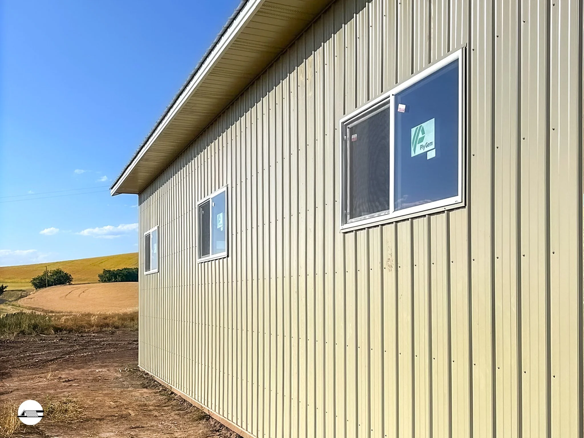 Great little pole-building construction being led by Tanner!
 
(I told the crew to step up their 📸 game, I think it's working? 🤔)

 #newconstruction #polebarn