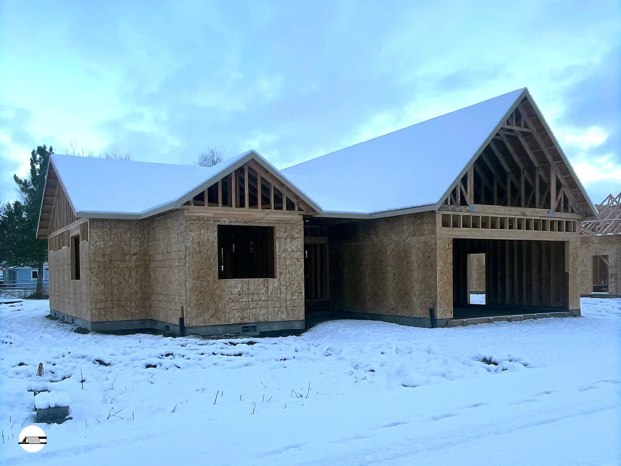 Our next two spec houses are nearly done being framed up! 🔨🏠 🔨🏠 #newconstruction #spechouse #newhomesforsale