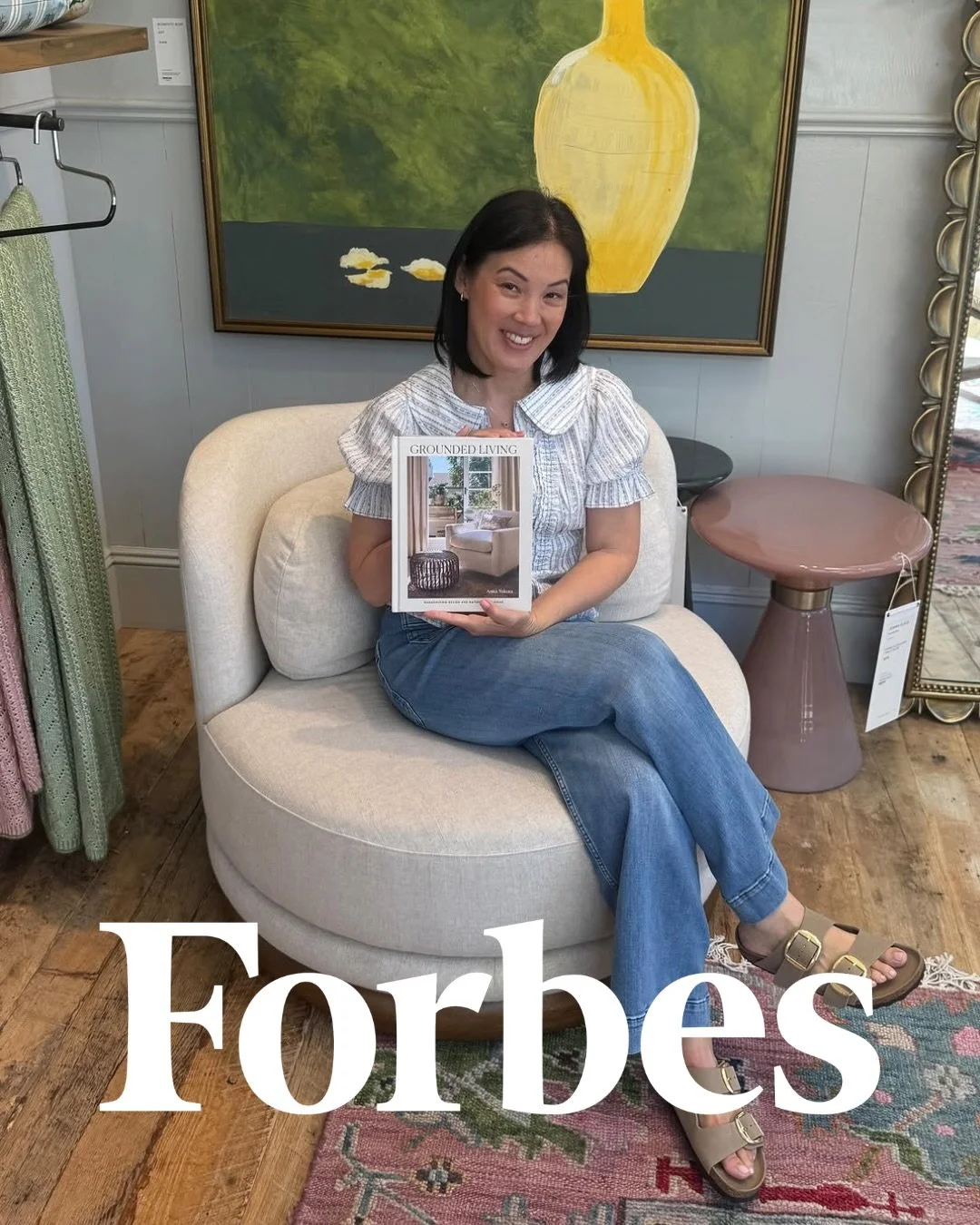 @anitayokota continues to share thoughtful insights on the connection between design and well-being. From @forbes discussing the return of warm wood kitchens, to features in @betterhomesandgardens, @businessinsider, and @real_simple spotlighting natu