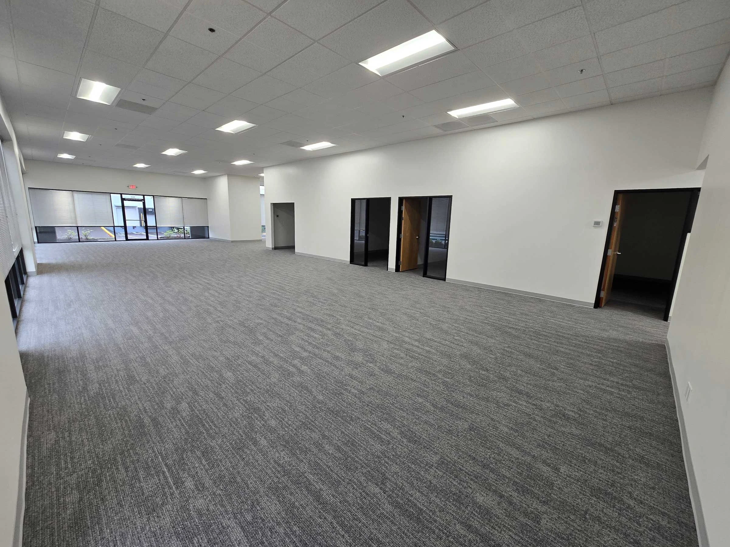Office-Phipps-Construction-Services-Washington.jpg