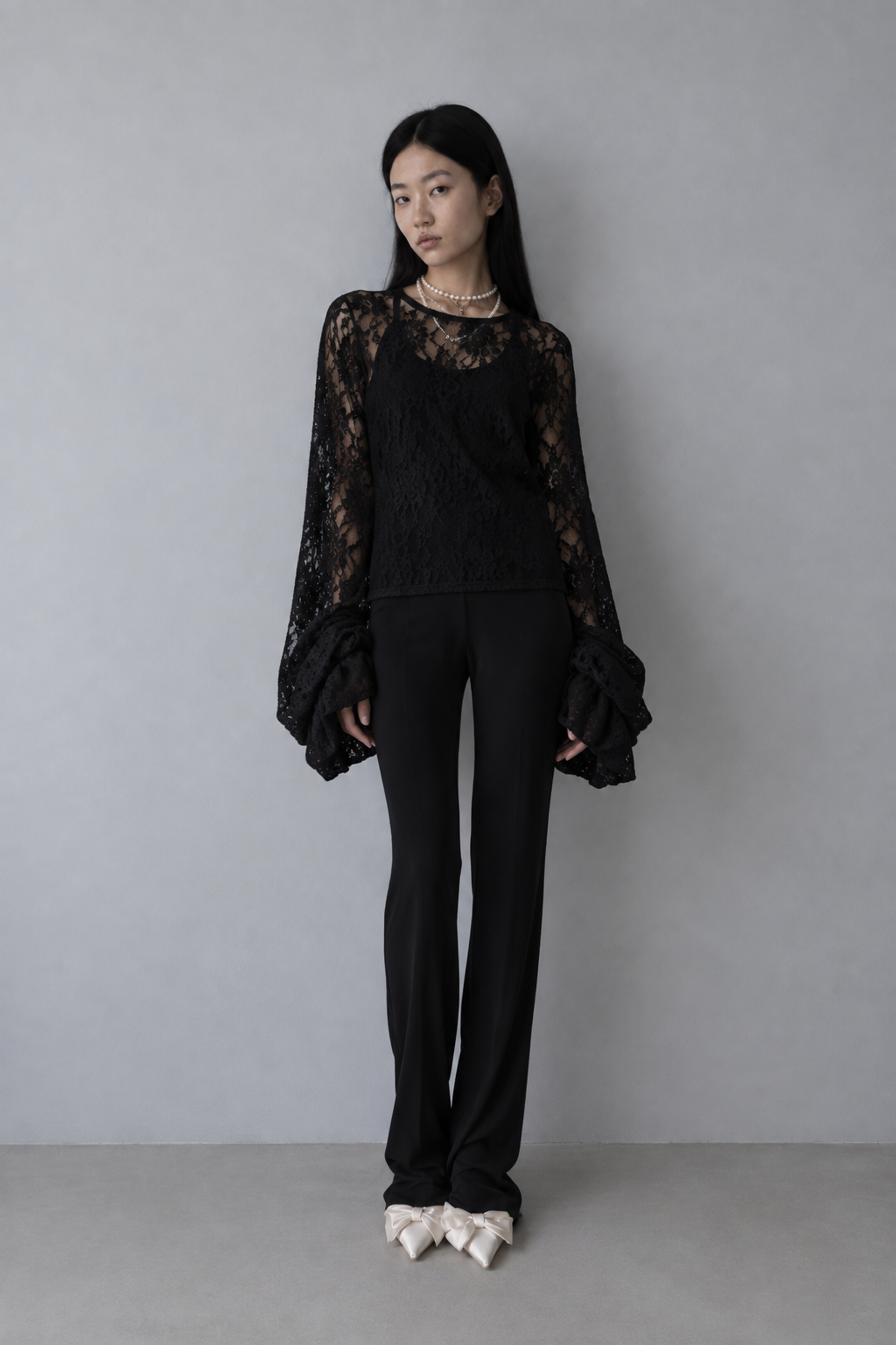 Sarah Camicia Nera in Lace "Cross Sottile"