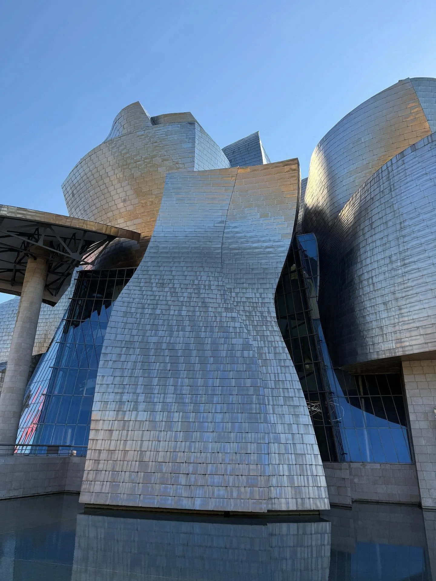 I spent the afternoon at the Guggenheim in Bilbao. There is currently a large exhibition of Barbara Kruger&rsquo;s work.  Such a beautiful building. 
.
.
.
.
#artwork #art #basque #donostia #LEGO #gallery #artist #lopez #museo #arte #biz #kaixo #Arte