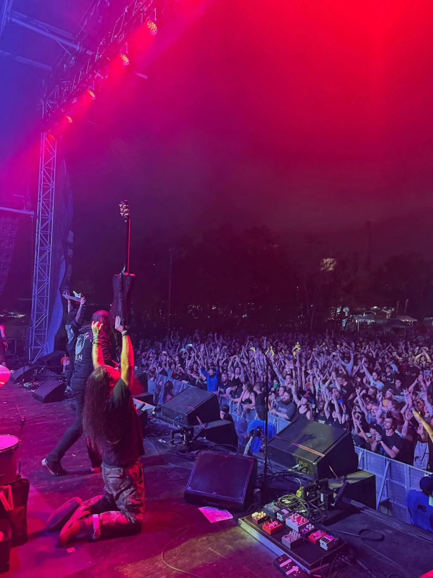 We brought the heat to @furnacefest this weekend with @normajeanband, @anberlin, @emeryofficial, and @horsetheband 🔥🎸

#relianttalent #relianttalentagency #reliantclient #normajean #horsetheband #anberlin #emery #furnacefest