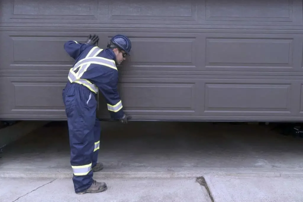 Why Ignoring Small Garage Door Issues Can Cost South Jordan Homeowners Big