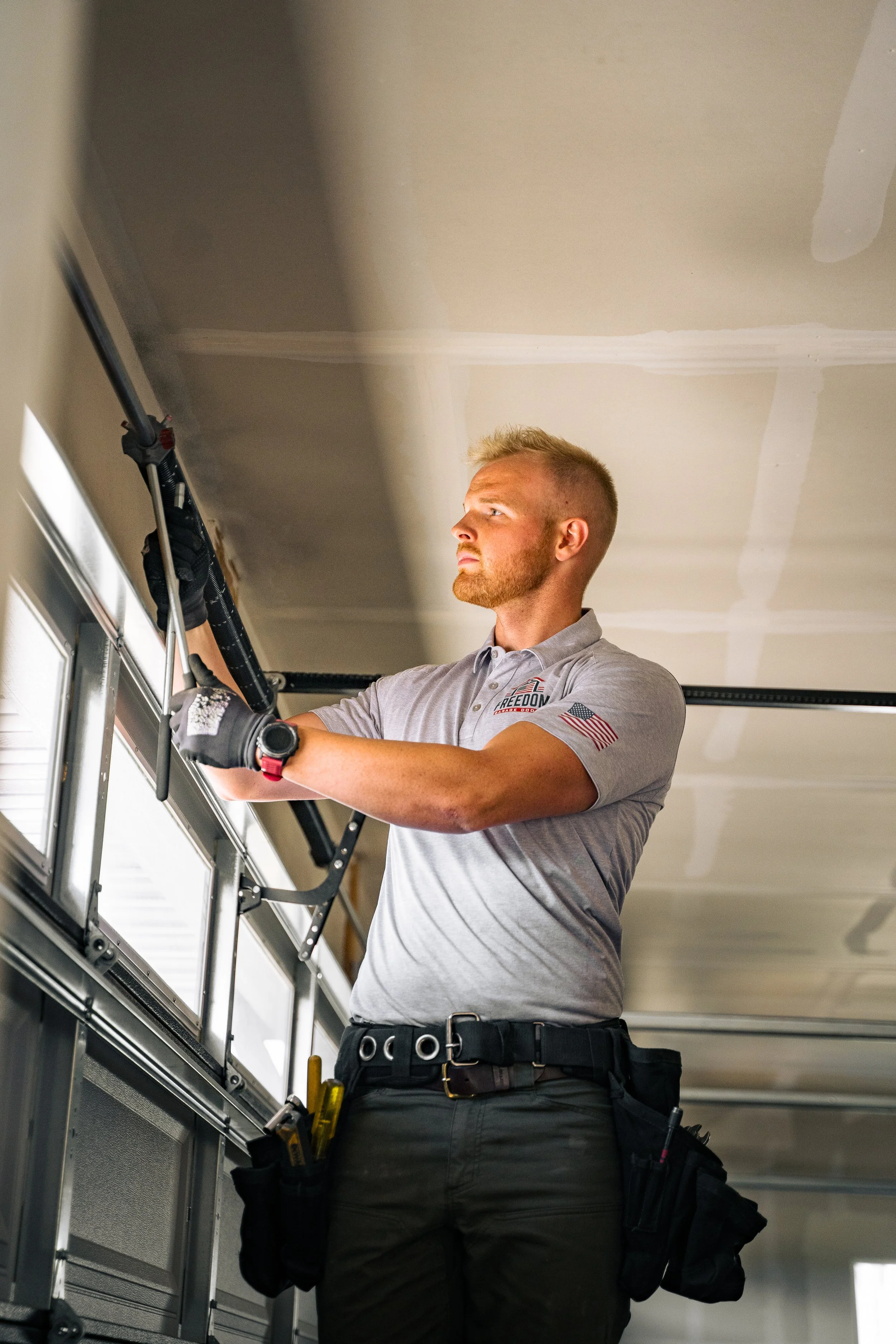 How to Choose the Right Garage Door Installation Company in South Jordan, Utah?