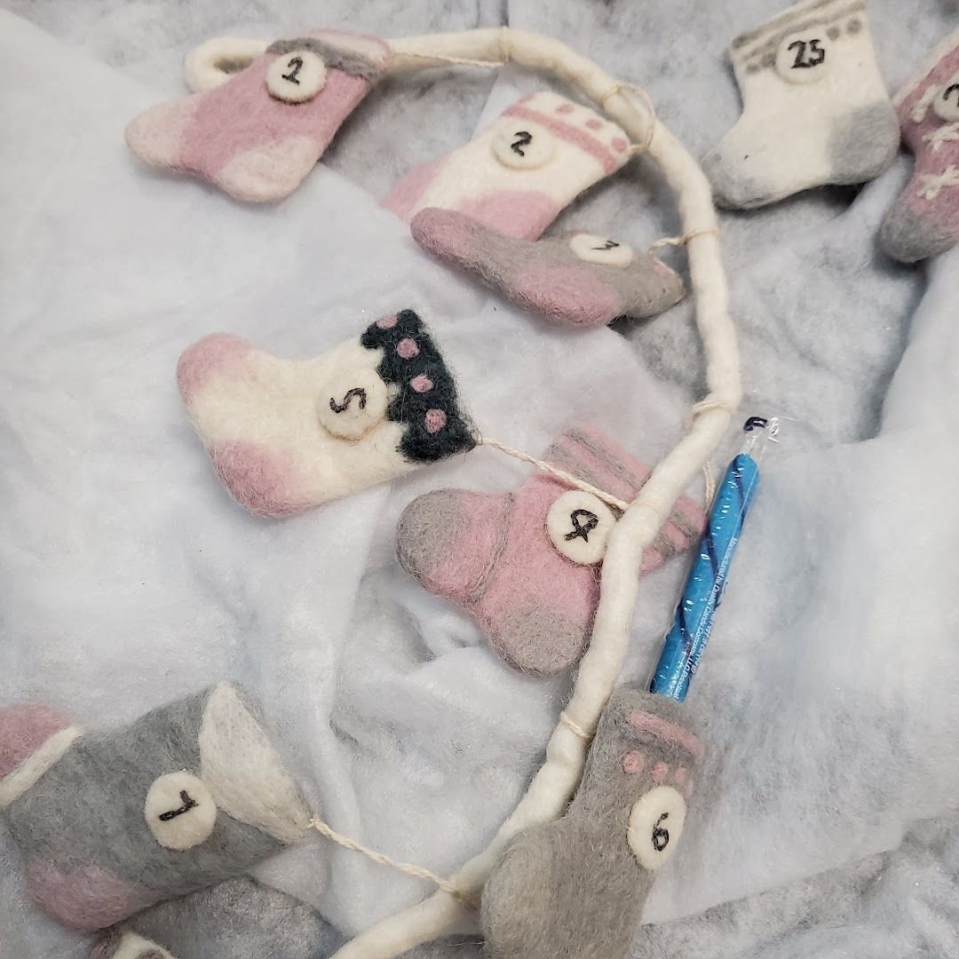 The Christmas Countdown is On!⁣
⁣
#advent #jacksonwyoming #giftbaskets #stockings #25 #countdown #christmastime #garland #ornments ⁣
#JACKSON #hobacknation