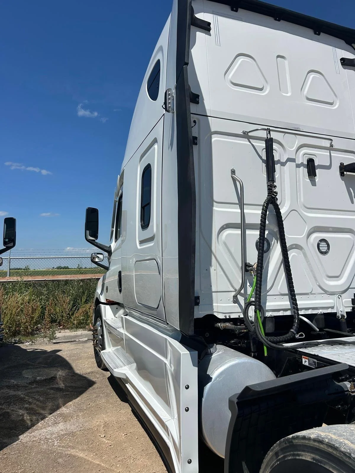 WhatsApp Image 2025-07-14 at 14.49.34_e17c4599.jpg