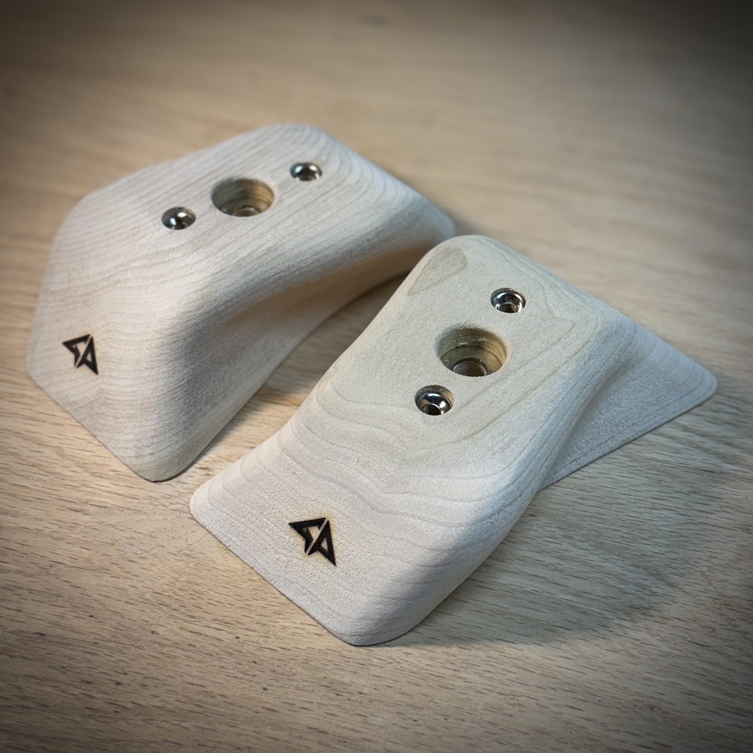 "Muscle" Pinches Mirrored 2 Pack