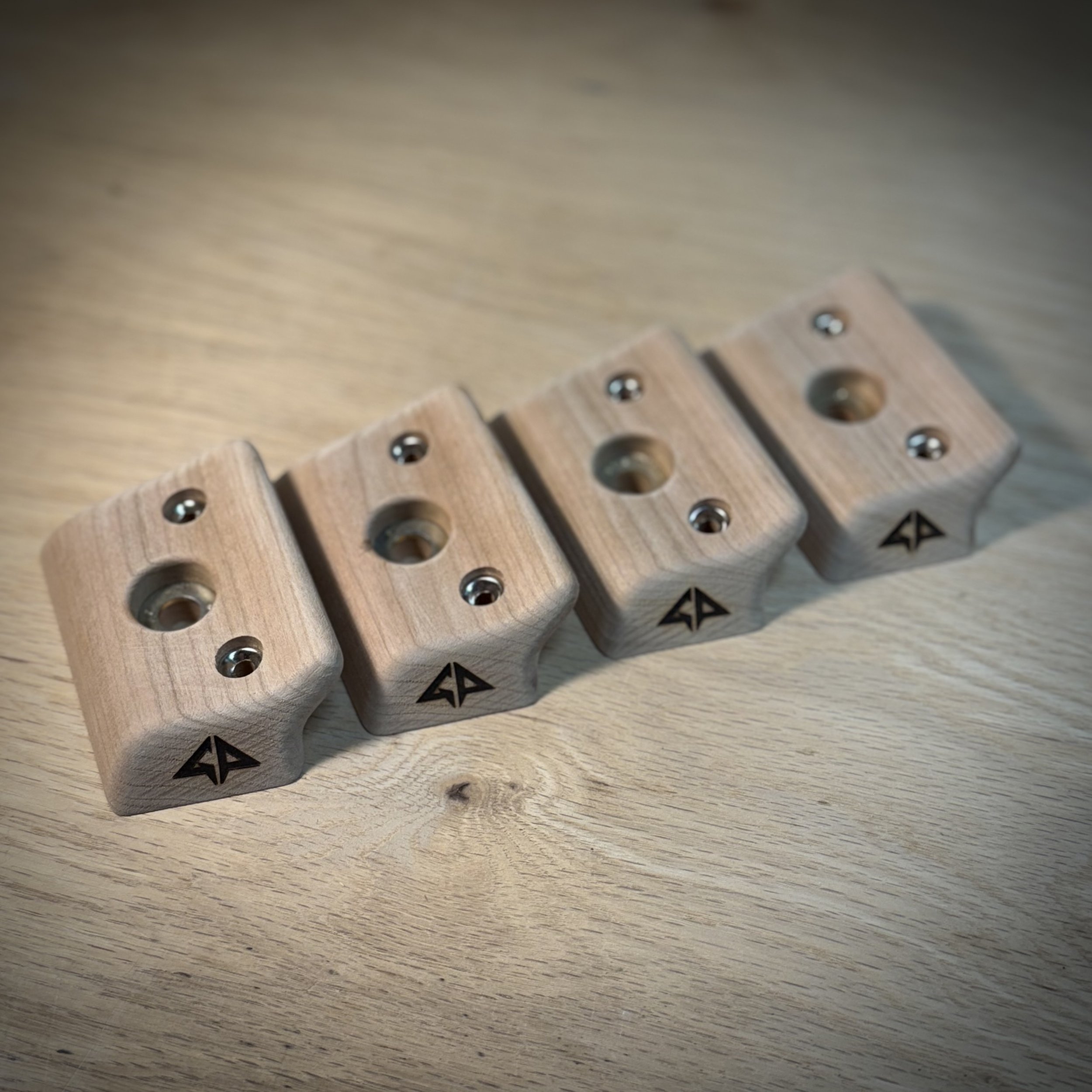"ES" Crimps 4 Pack