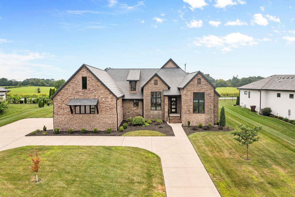 Beautiful Highland Springs home in Springfield, MO
