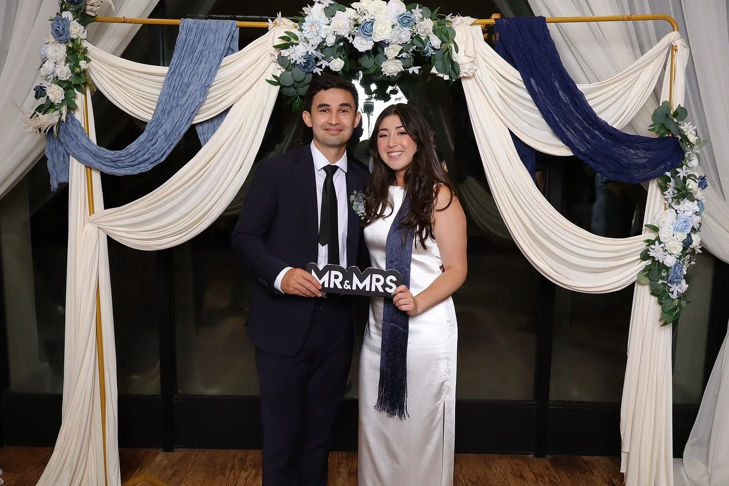 Love, laughter, and unforgettable snaps 💕 
Bay Area weddings hit different with our Magic booth ✨📸
#photobooth #wedding #bayarea #magicbooth