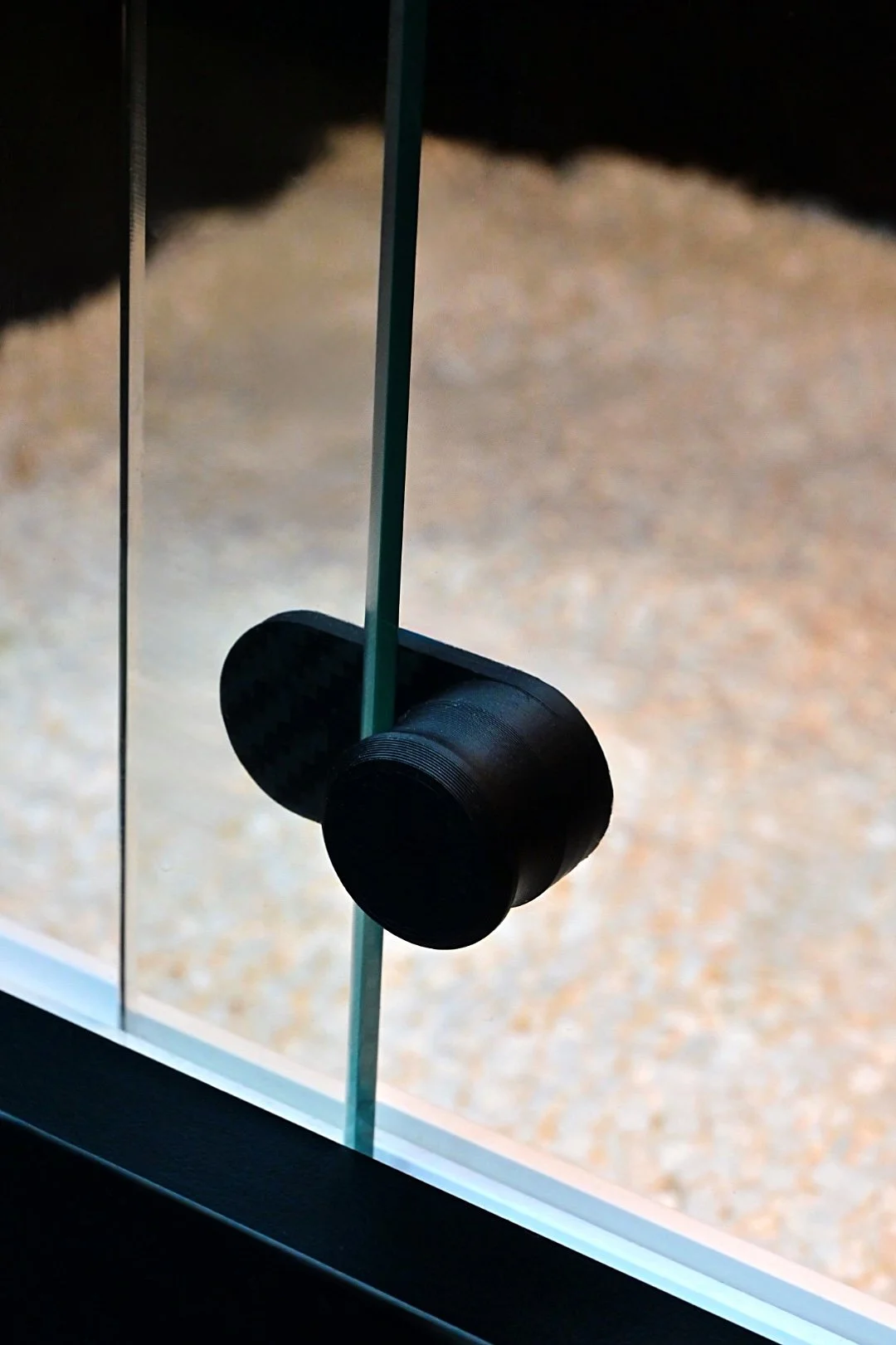 Varanibae SlideGuard Lock