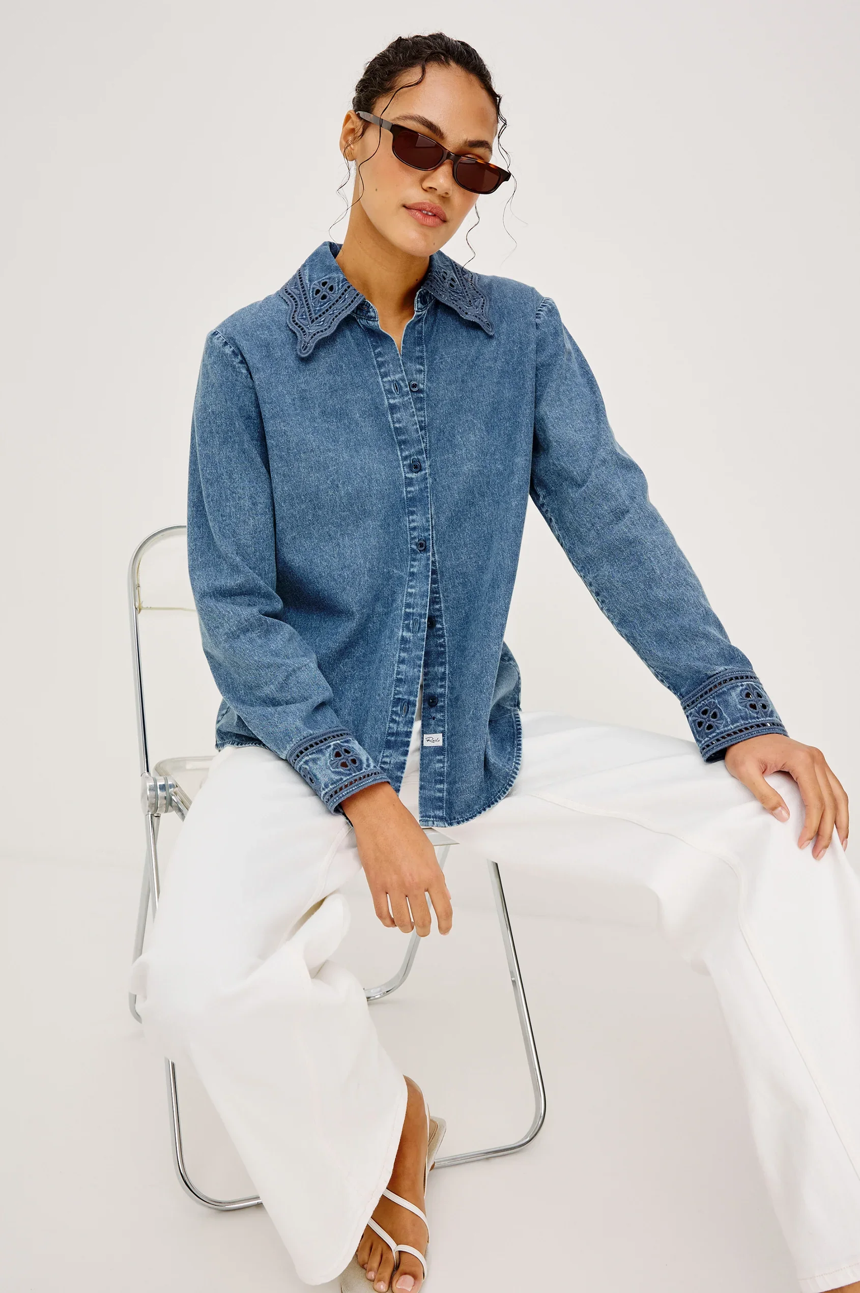 BETHANY-ANTIQUE-BLUE_4_567-526B-8253.webp
