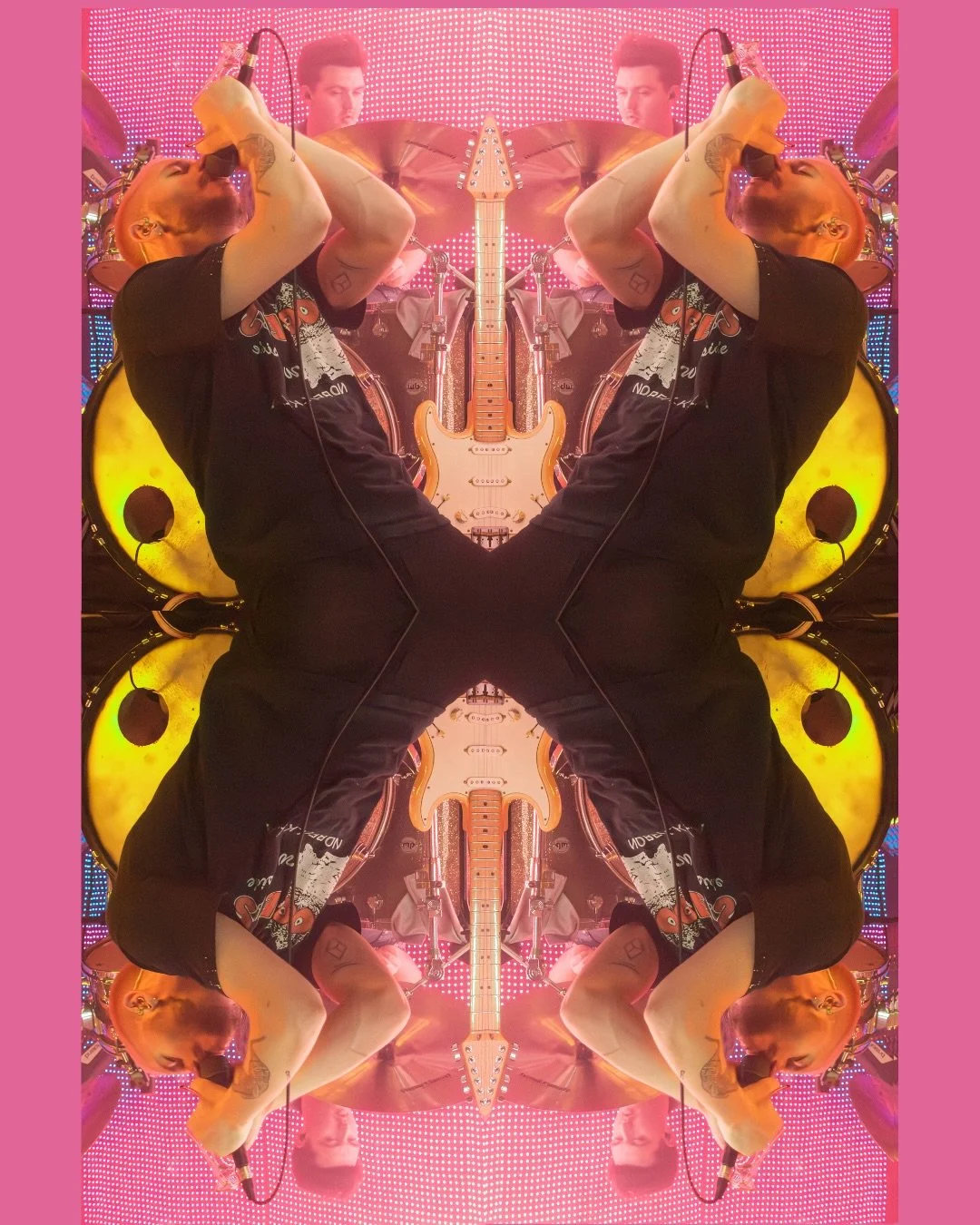 @oceanicofficial is on tour now! I HIGHLY recommend checking out their music &amp; going to see them at a show near you. You won&rsquo;t be disappointed!

Also, shout out to @_sam_goodwin who thrifts clothes and then adds the Oceanic logo to them for