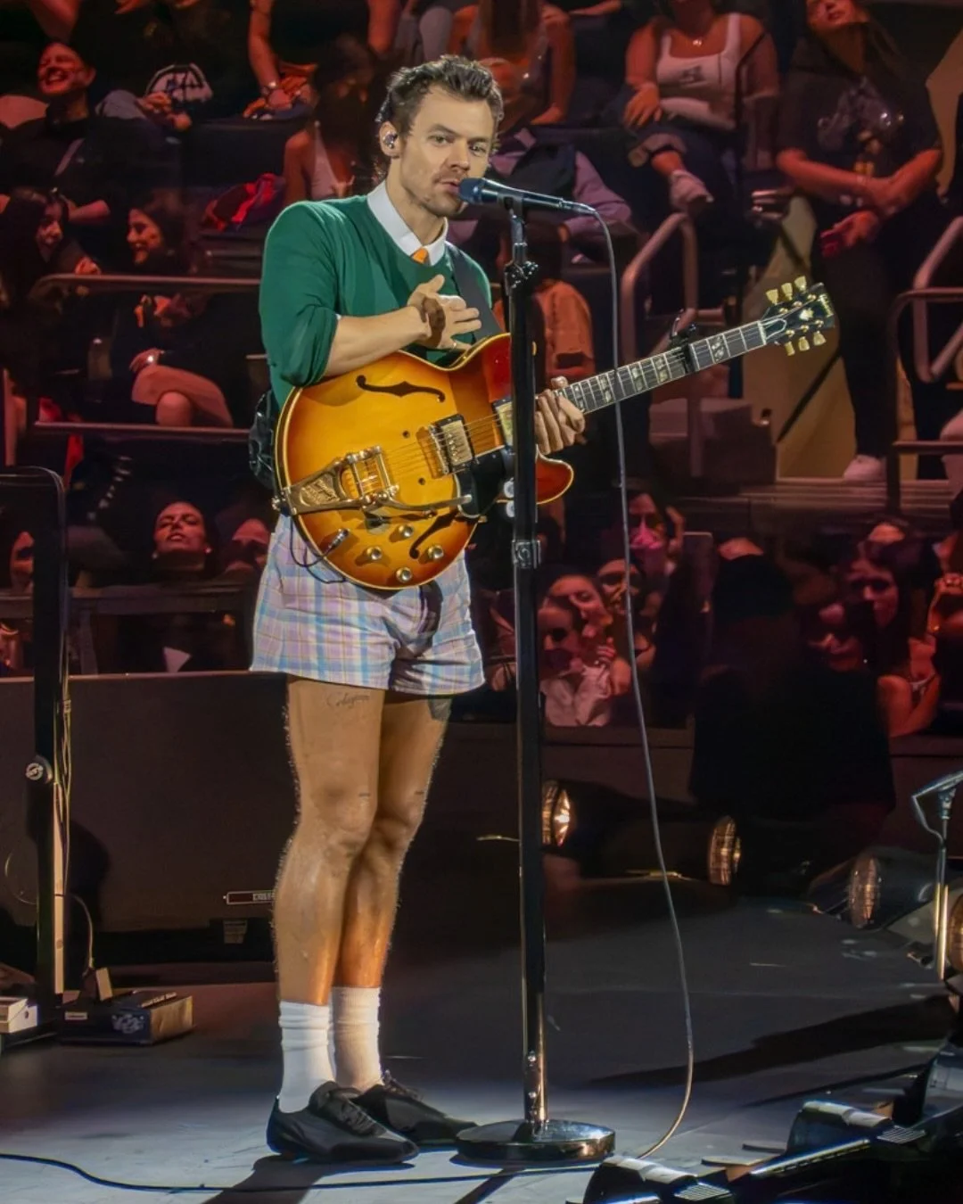 @harrystyles live is an experience like none other! I saw him live for the first time during Love on Tour and it changed how I view music and the importance it has in creating shared experiences and making memories together. If you ever have the chan