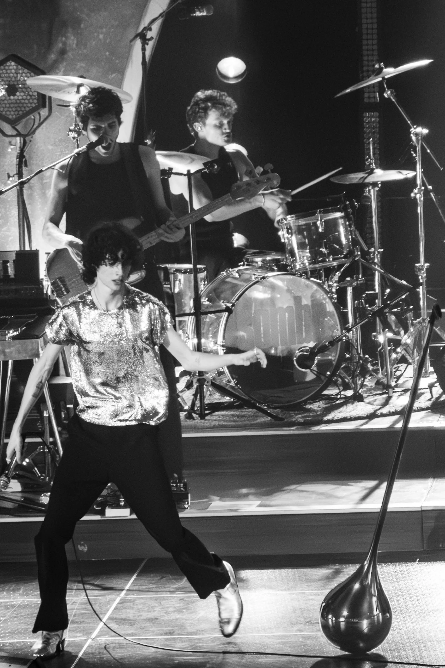 2025-10-27-sombr-san-francisco-storydeweesephotography33.jpg