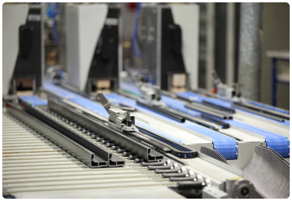 Einige fertige Pultrusionsprofile fertig aus der Maschine.