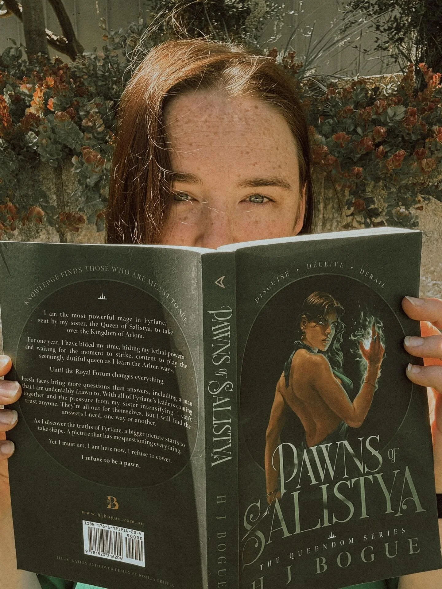 I could get lost in those eyes&hellip;isn&rsquo;t she beautiful? (This is her PA but still she can talk like that. Pretty people are allowed to say that stuff hahaha) 

Stare into her eyes&hellip;now focus on how gorgeous she is&hellip;you&rsquo;re h