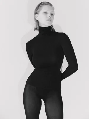 LAURA OGANESSIAN — BRAND MODEL MANAGEMENT