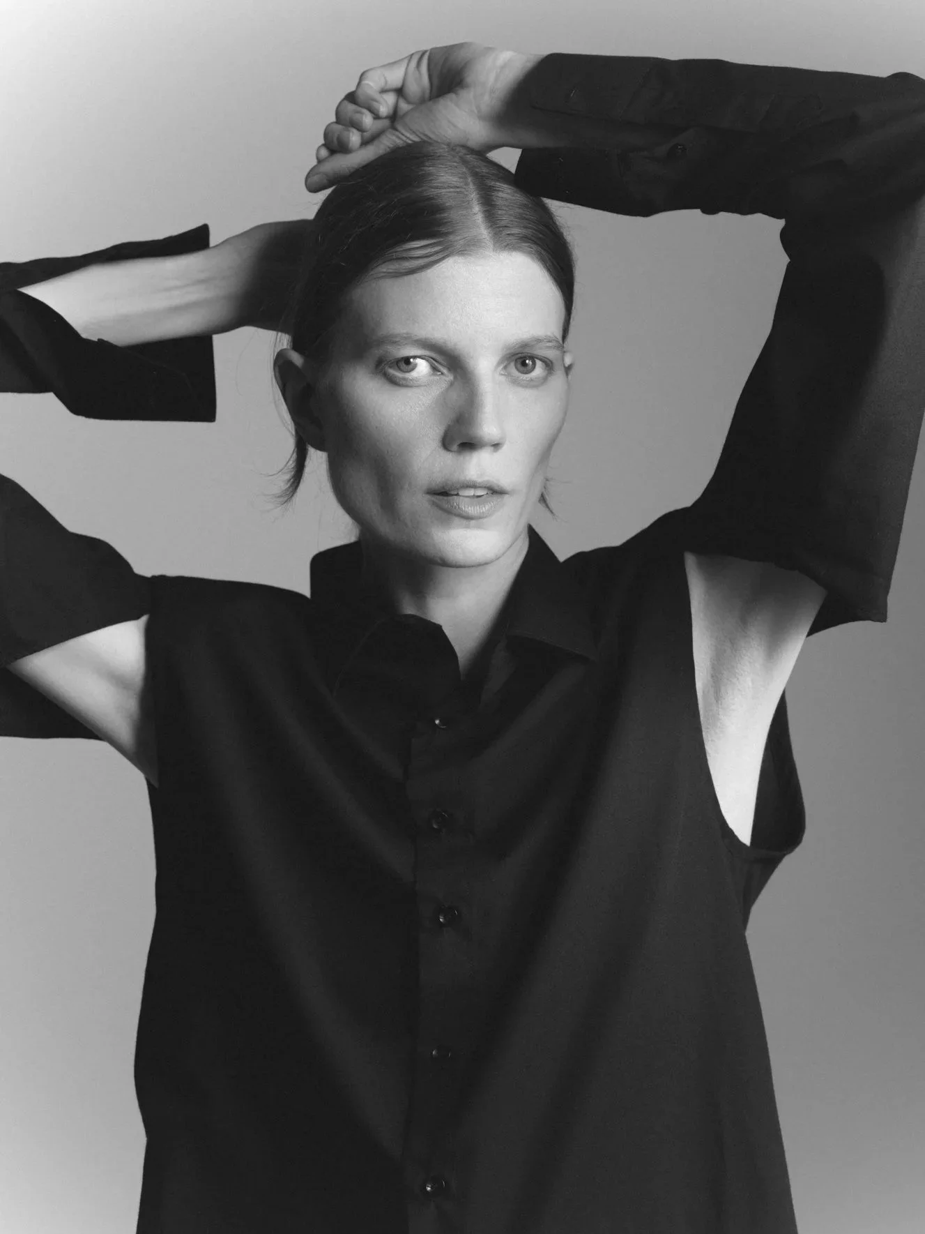 SAARA SIHVONEN by Johanna Rontu