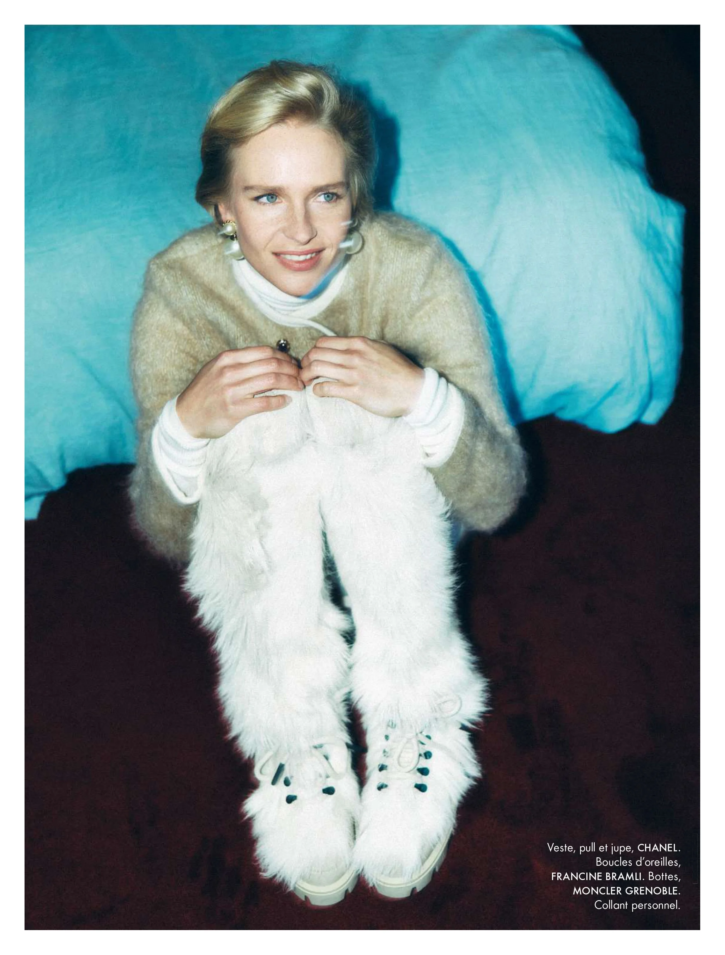 elle_fr1225_12.jpg