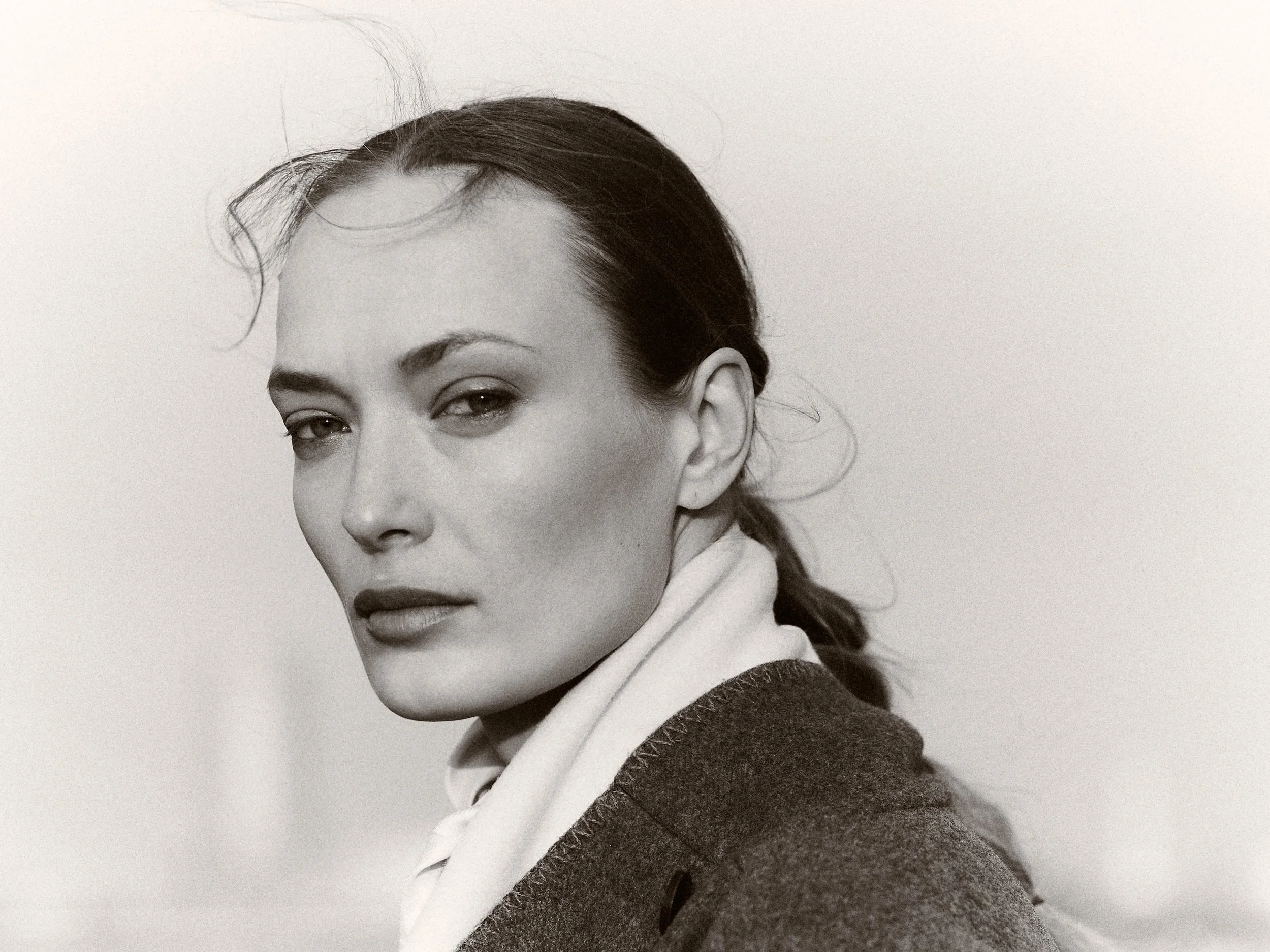 stoic_mag0426_04.jpg