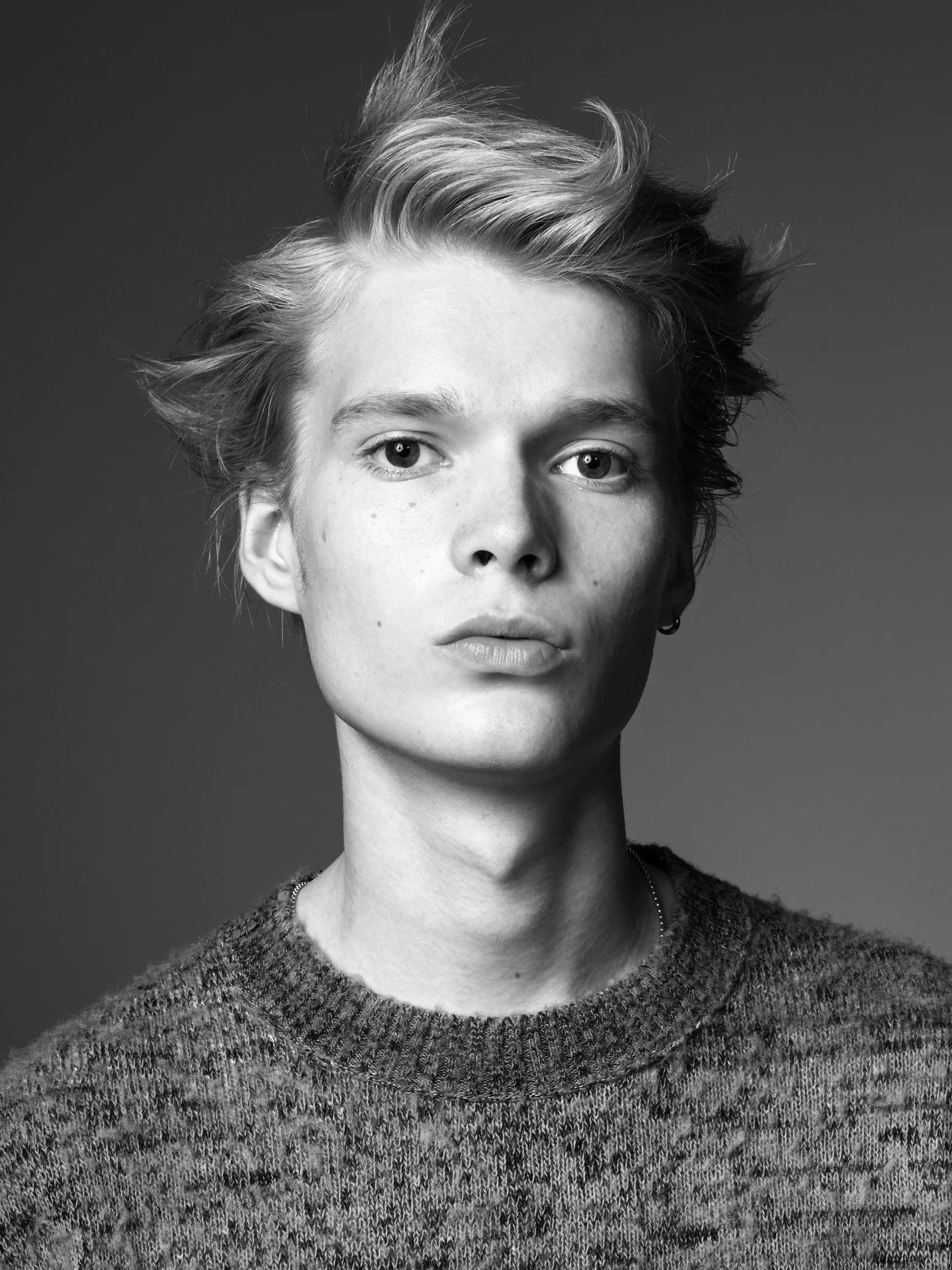 GLARE MAGAZINE by Guanchen Liu