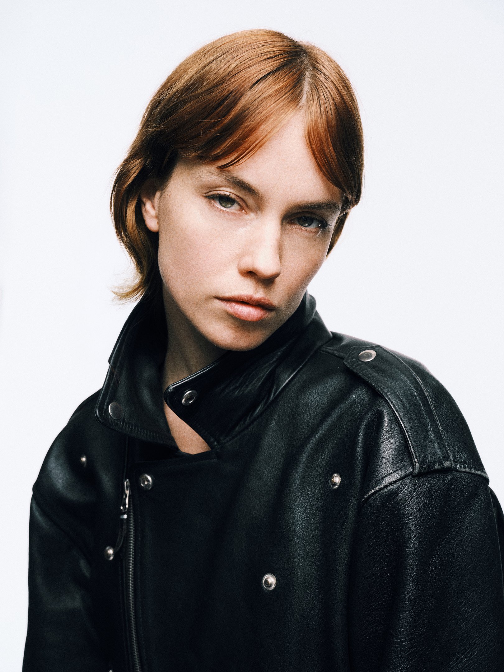 JULIA JOHANSEN by Lucas Suchorab